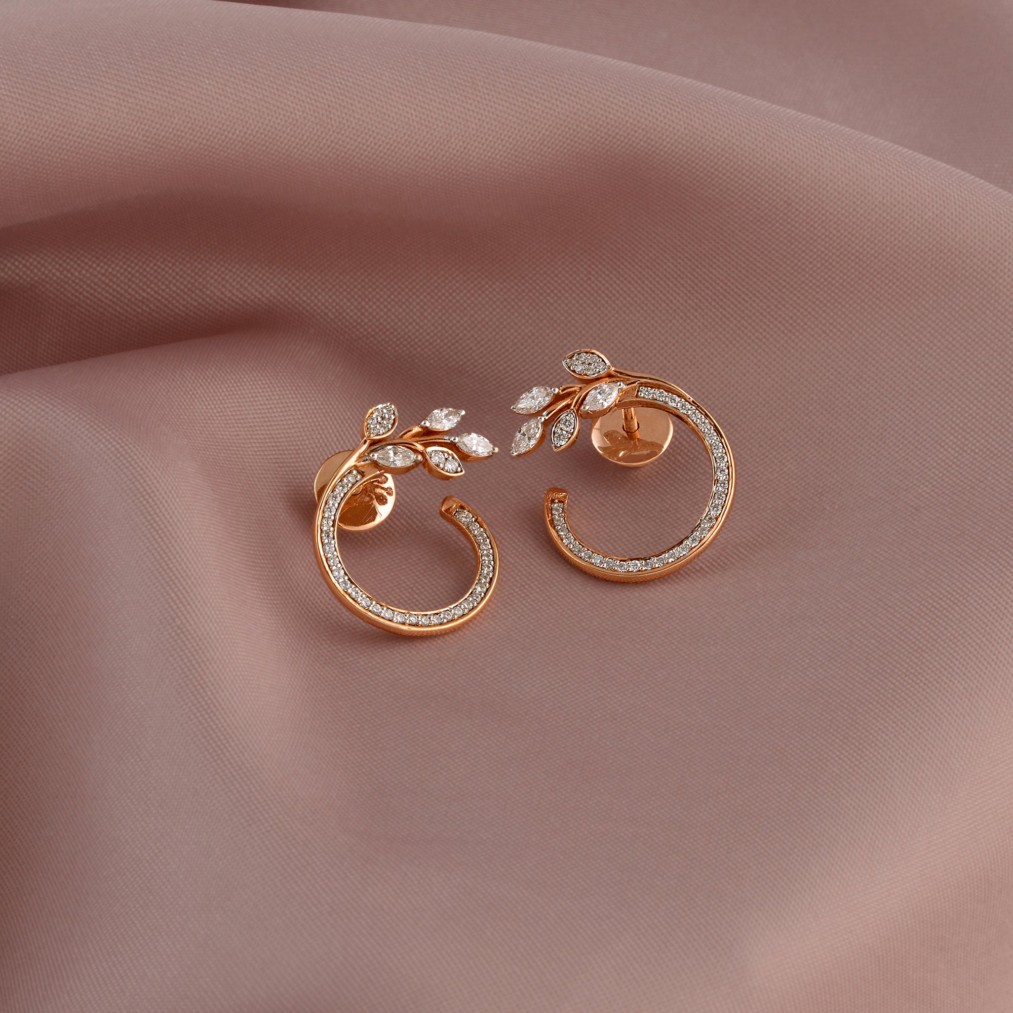 Diamond stud Earrings in Leaf Motif