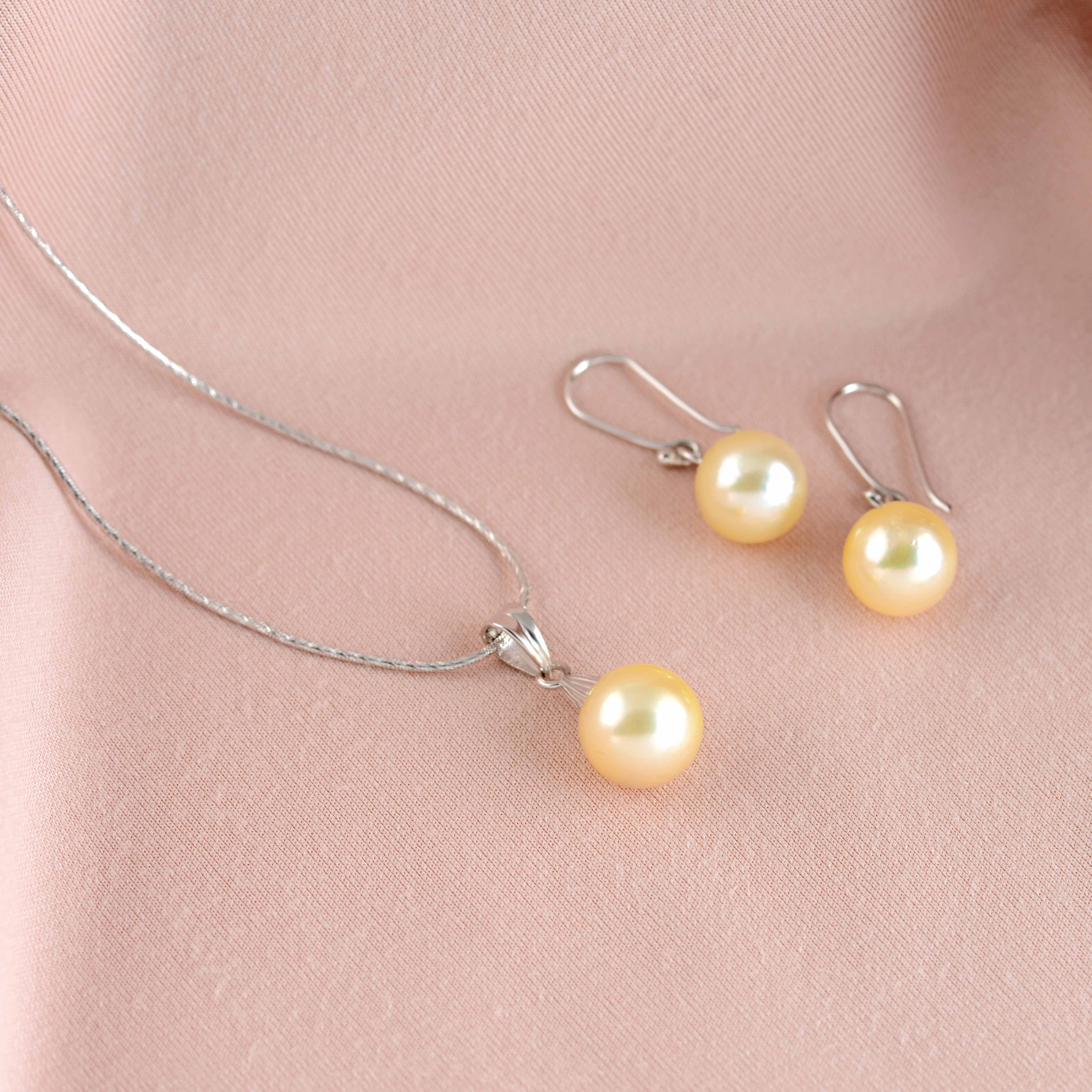 Golden Pearl Pendant Chain set - Krishna Jewellers Pearls and Gems