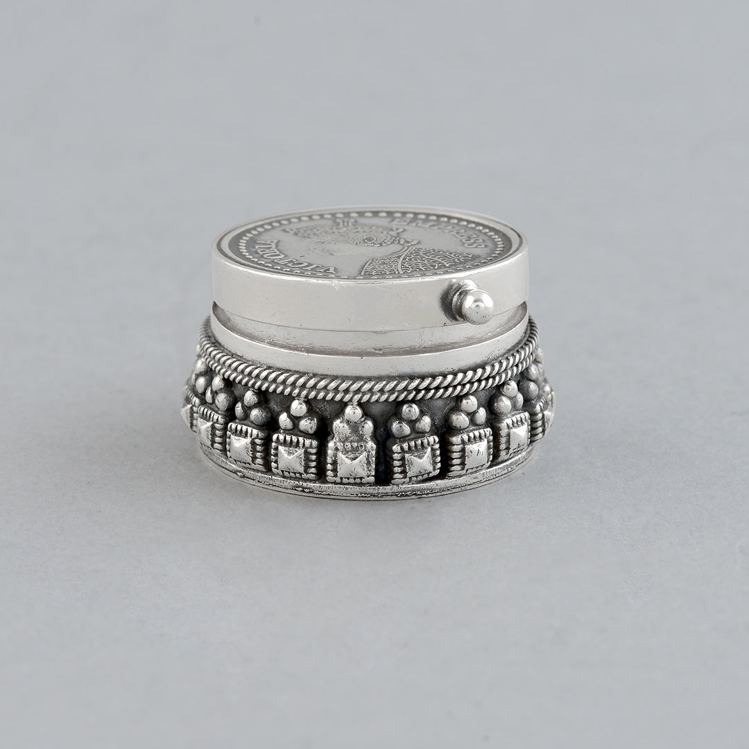 Exquisite Victoria Empress Design Antique Style Kumkum Bharani - Krishna Jewellers Pearls and Gems