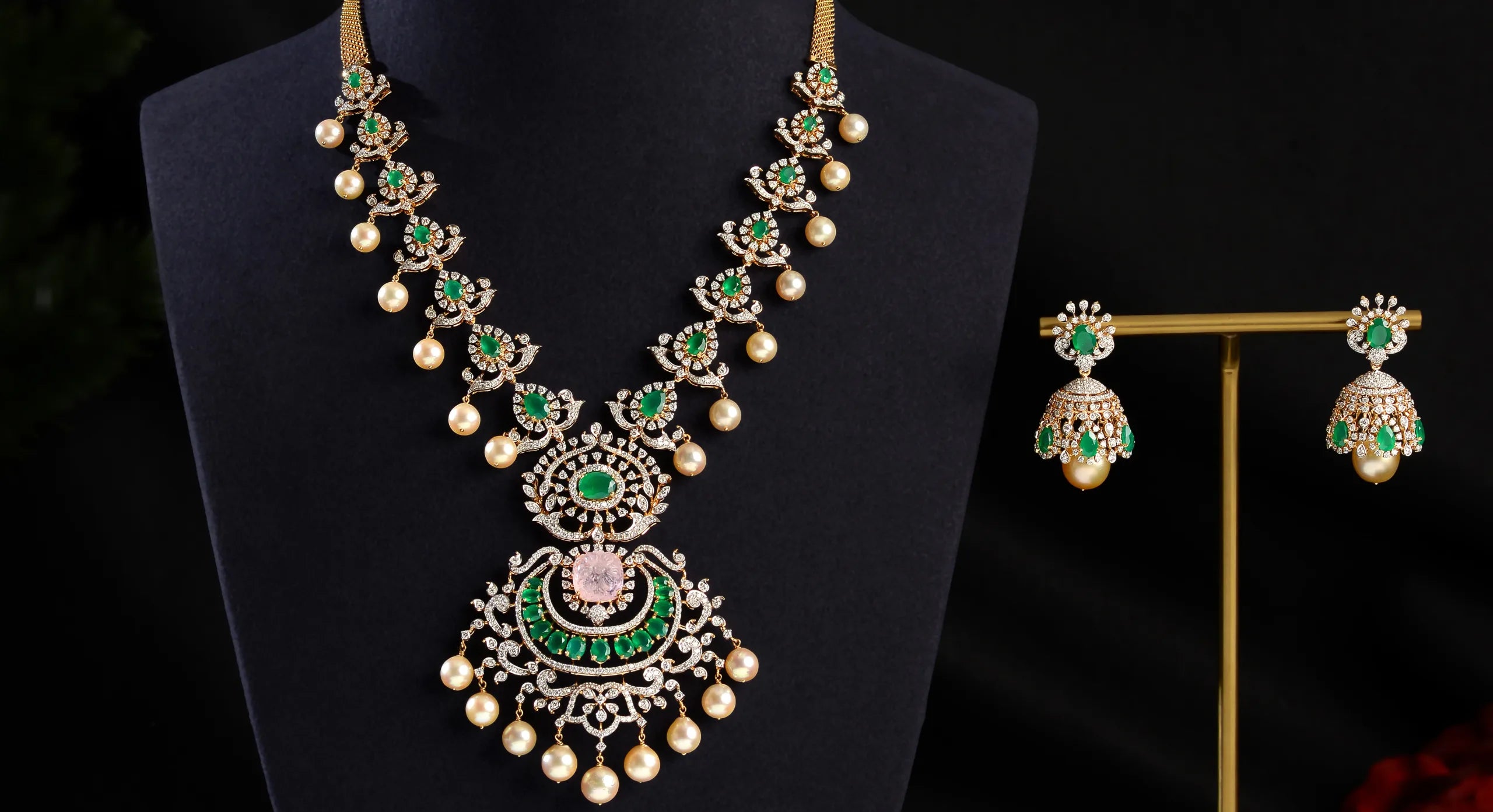 Emerald jewellery