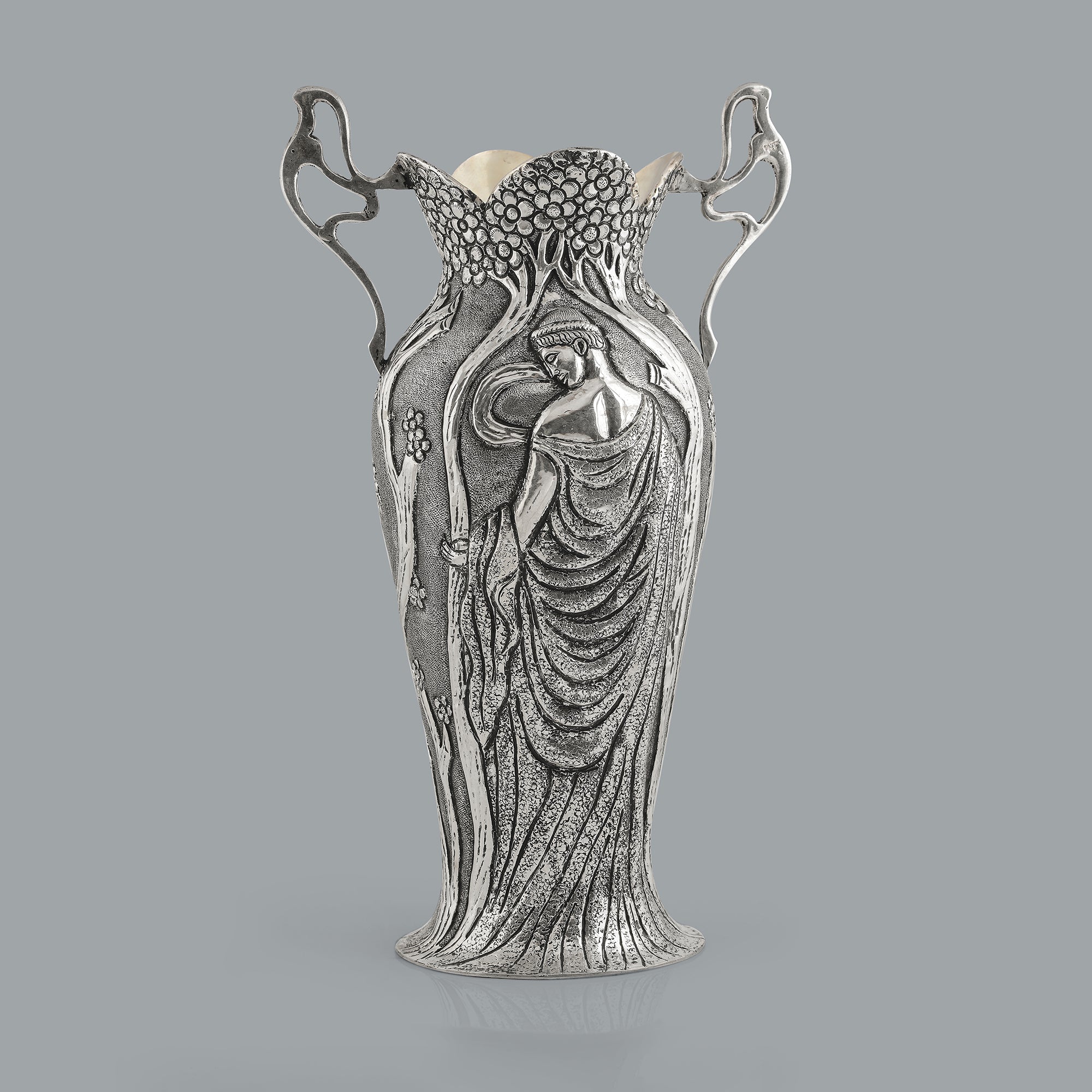 Artistic Silver Vase In Antique Finish