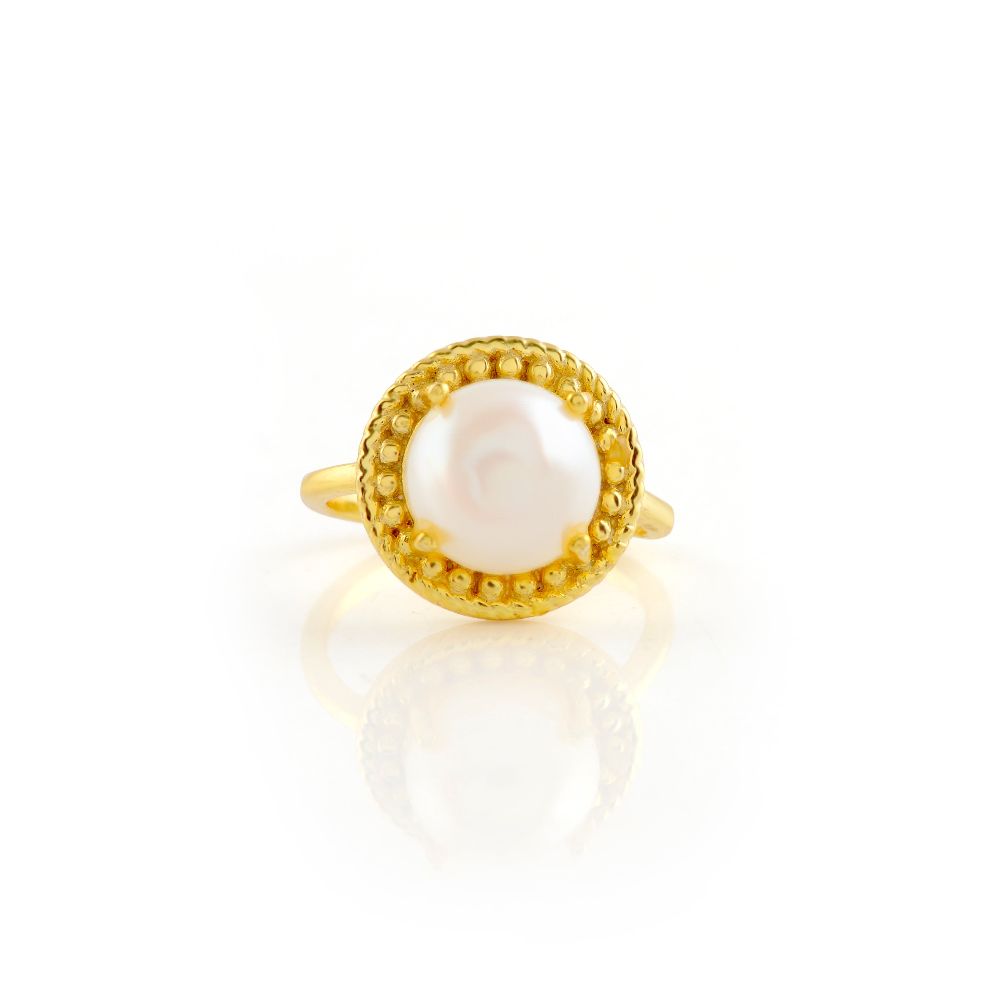 Radiant Elegance: Fresh Water Button Pearl Ring