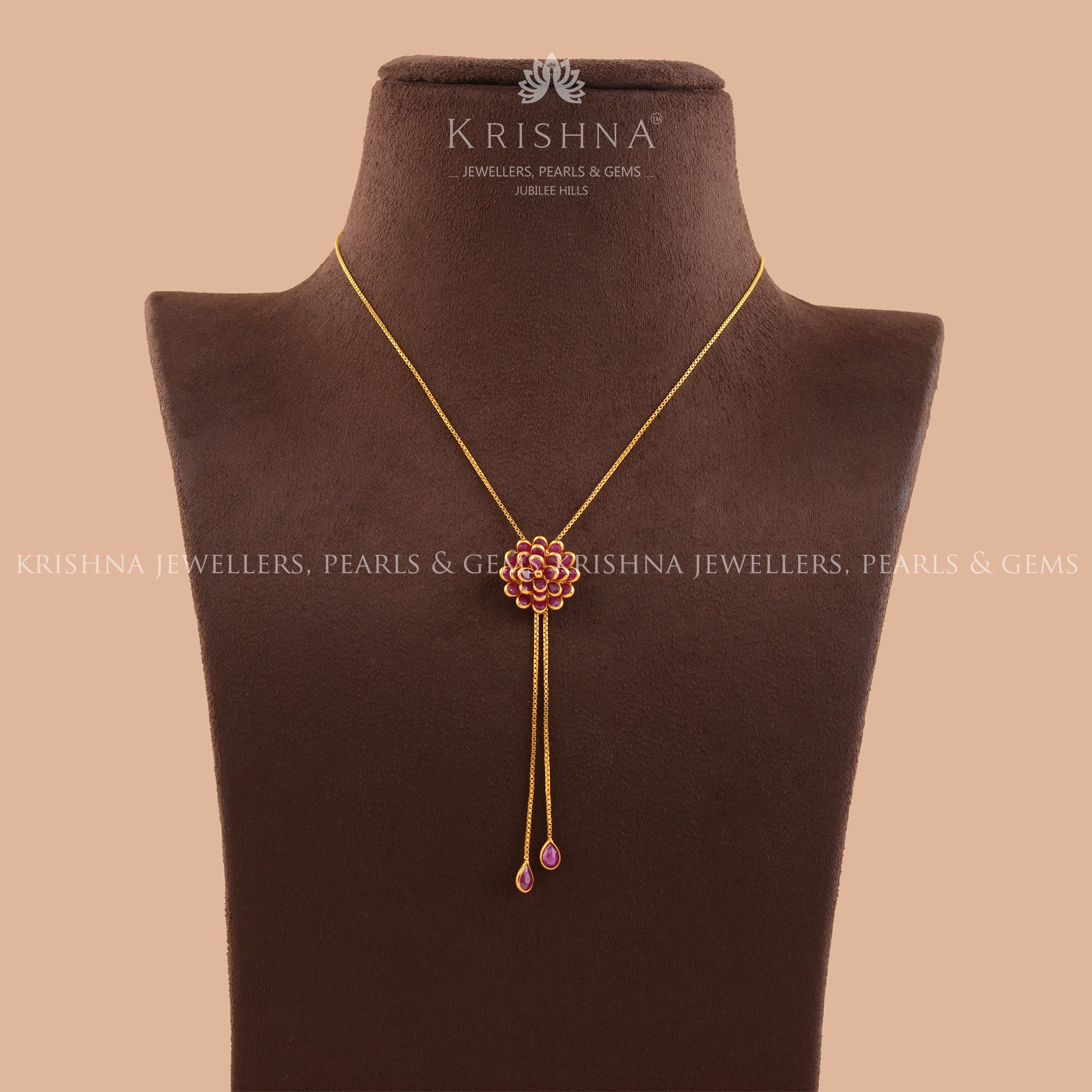 Gold Chain With Floral Pendant