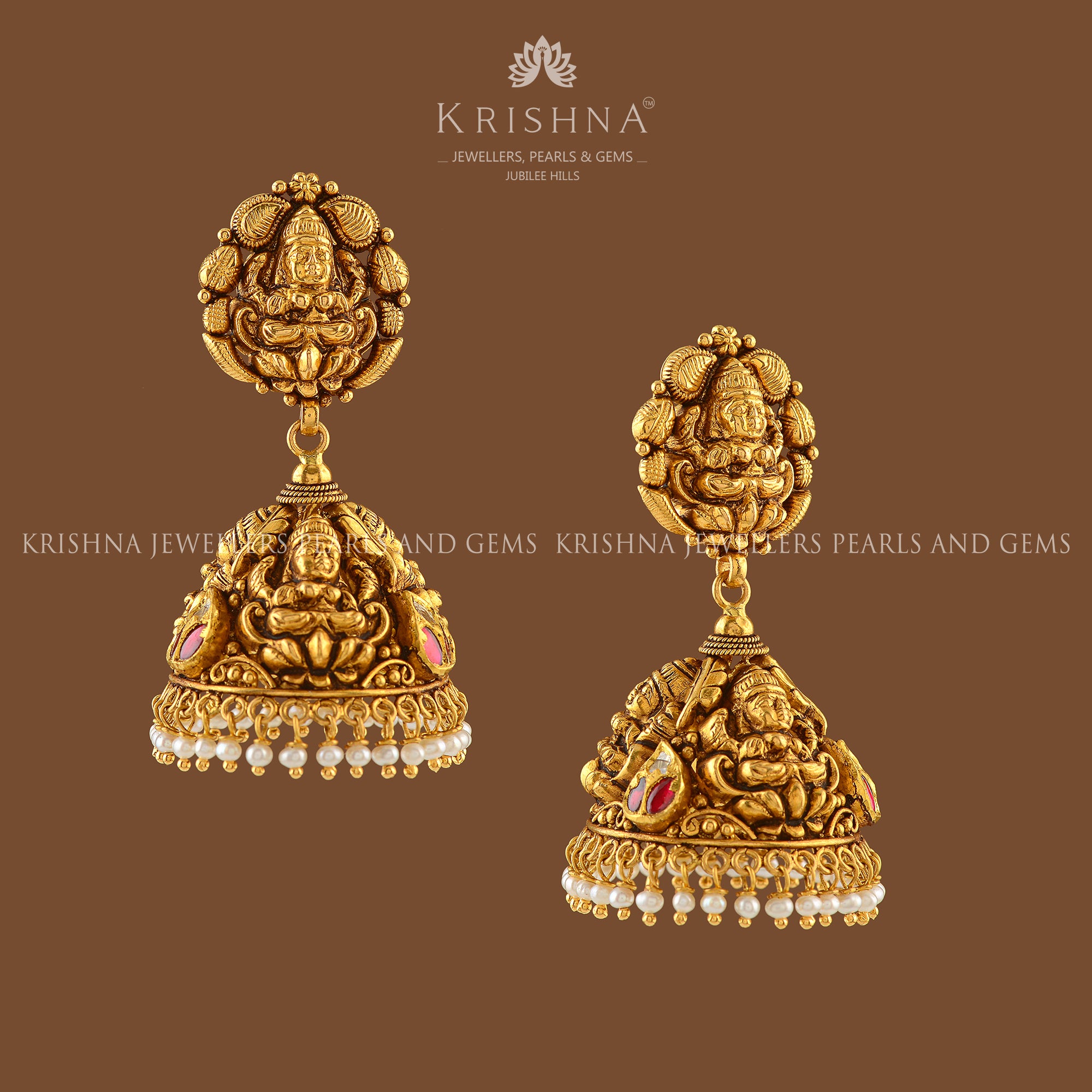 Mesmerizing Antique Gold Jhumka Earrings
