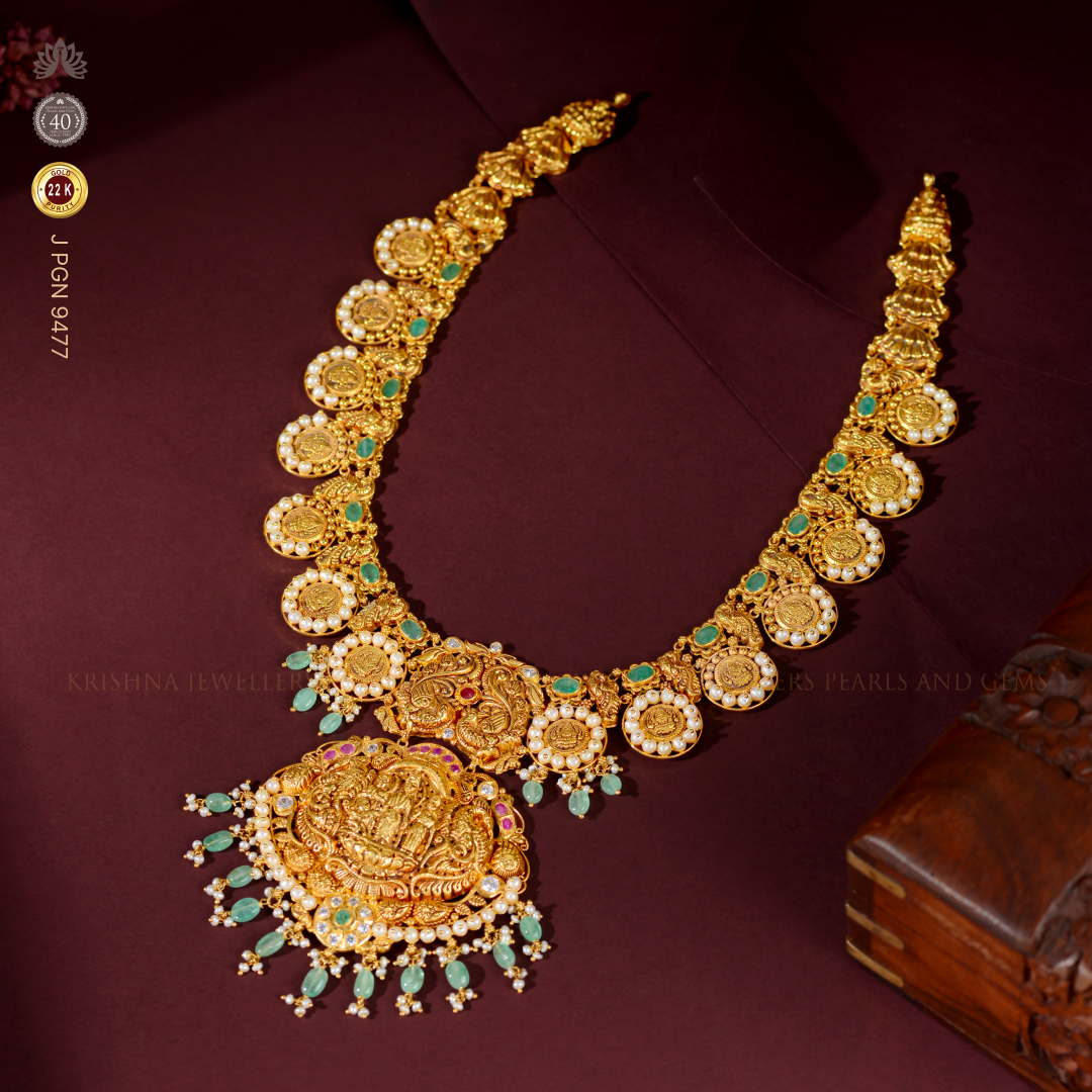 22K Gold Rama Parivar Necklace Traditional Hindu Family Pendant