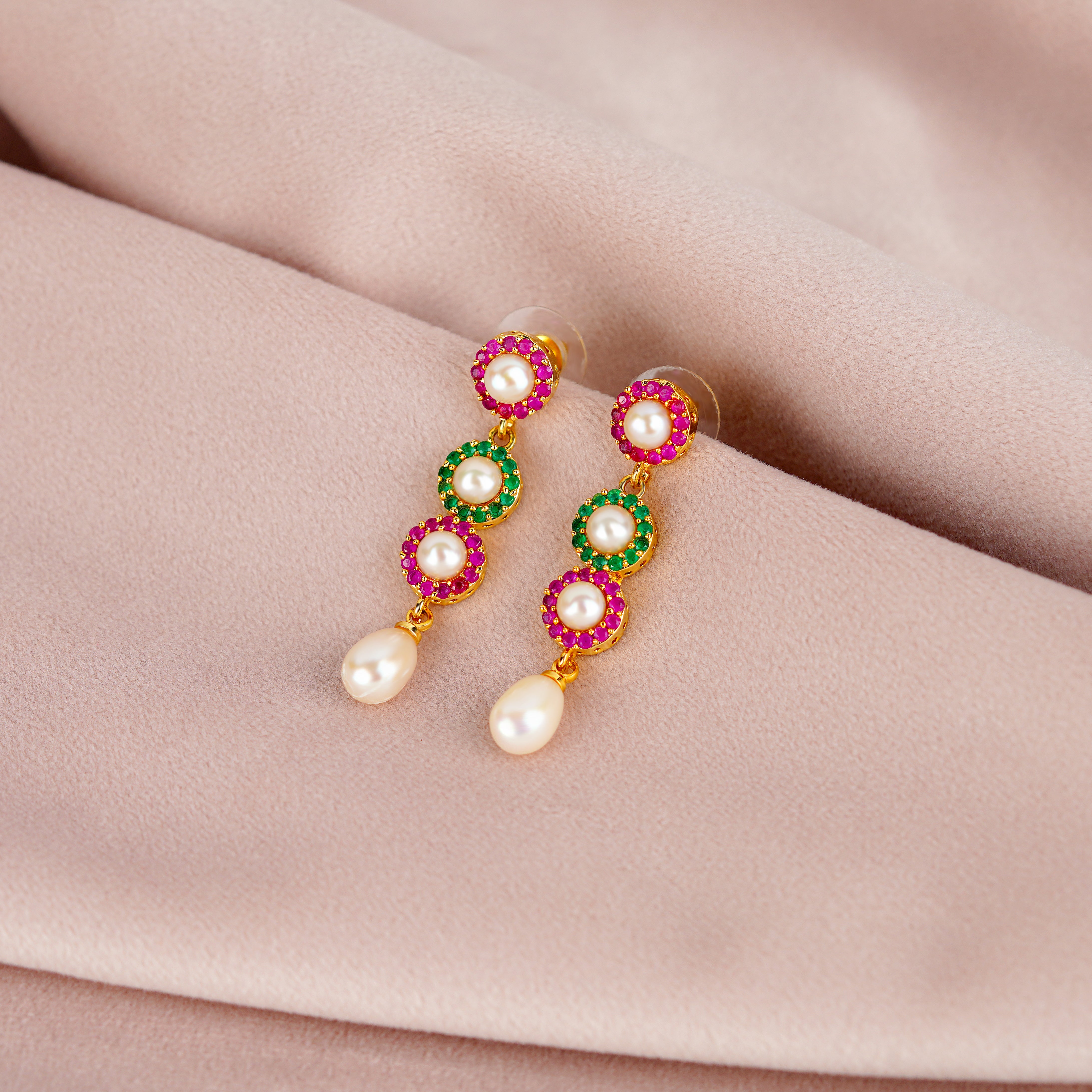 Vibrant Hanging Pearl earrings