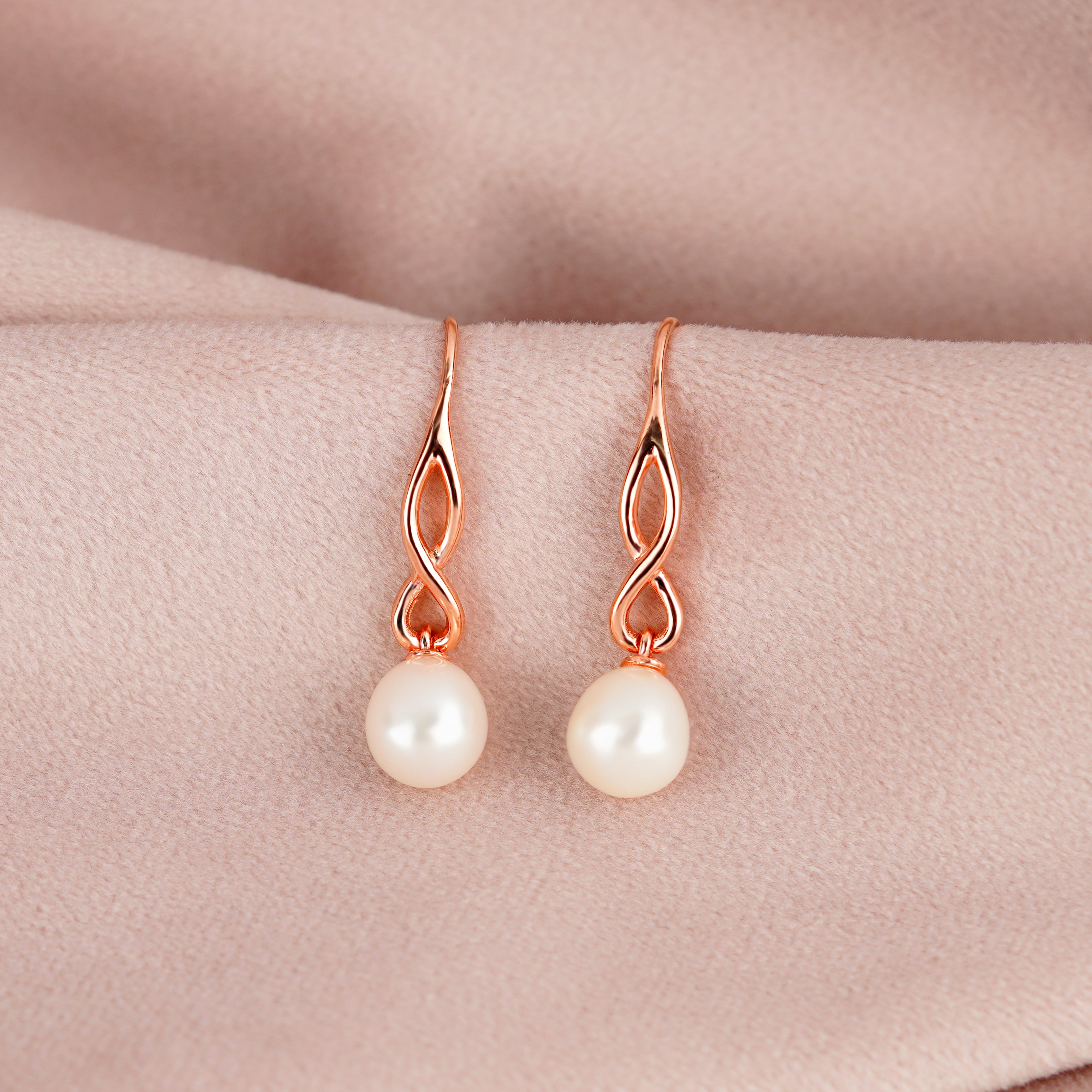 Twisted pearl Drop Earrings