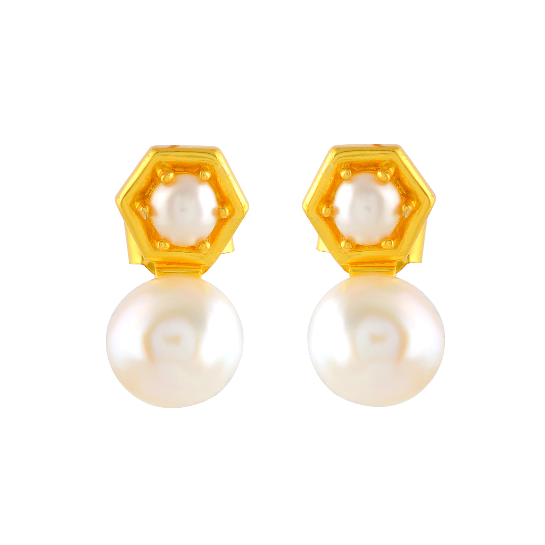 Stud Earrings with the Perfect Pearl