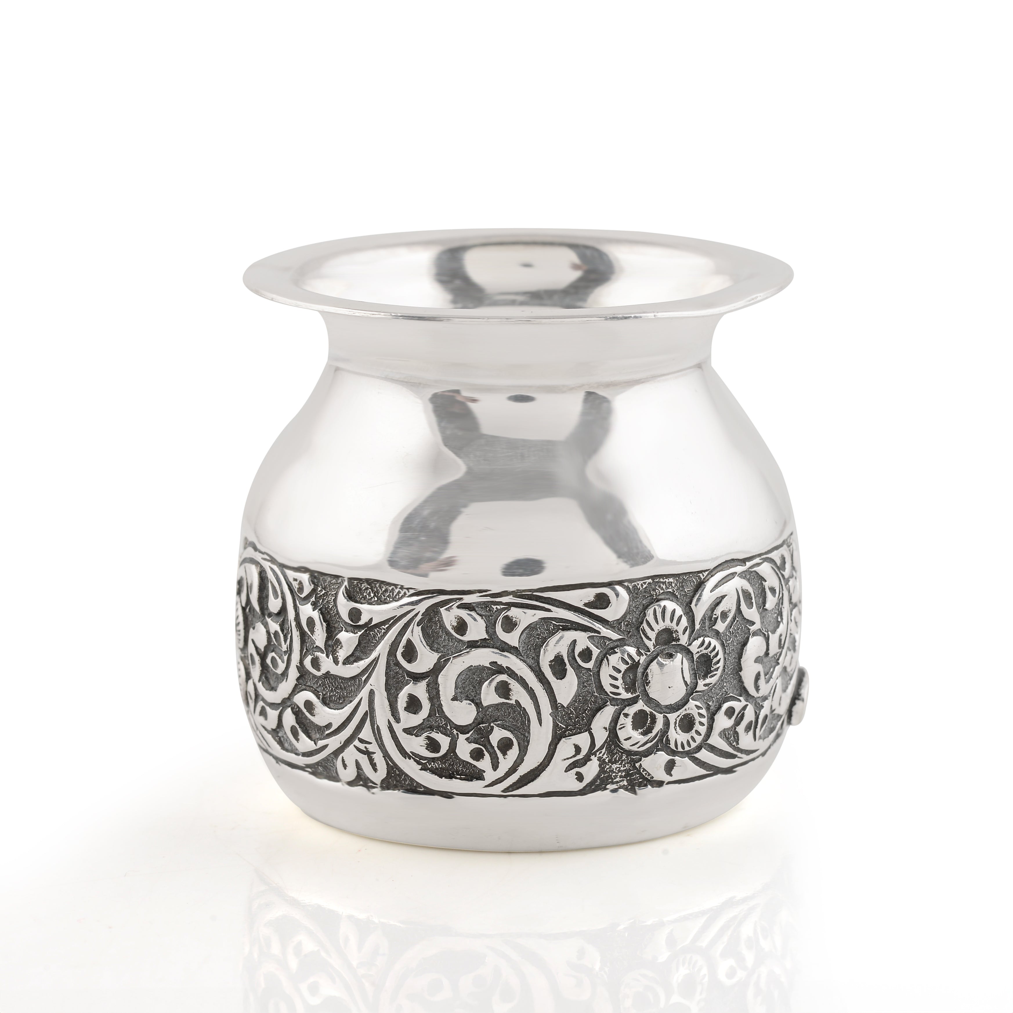 Silver Chombu with Antique Finish and Floral Design