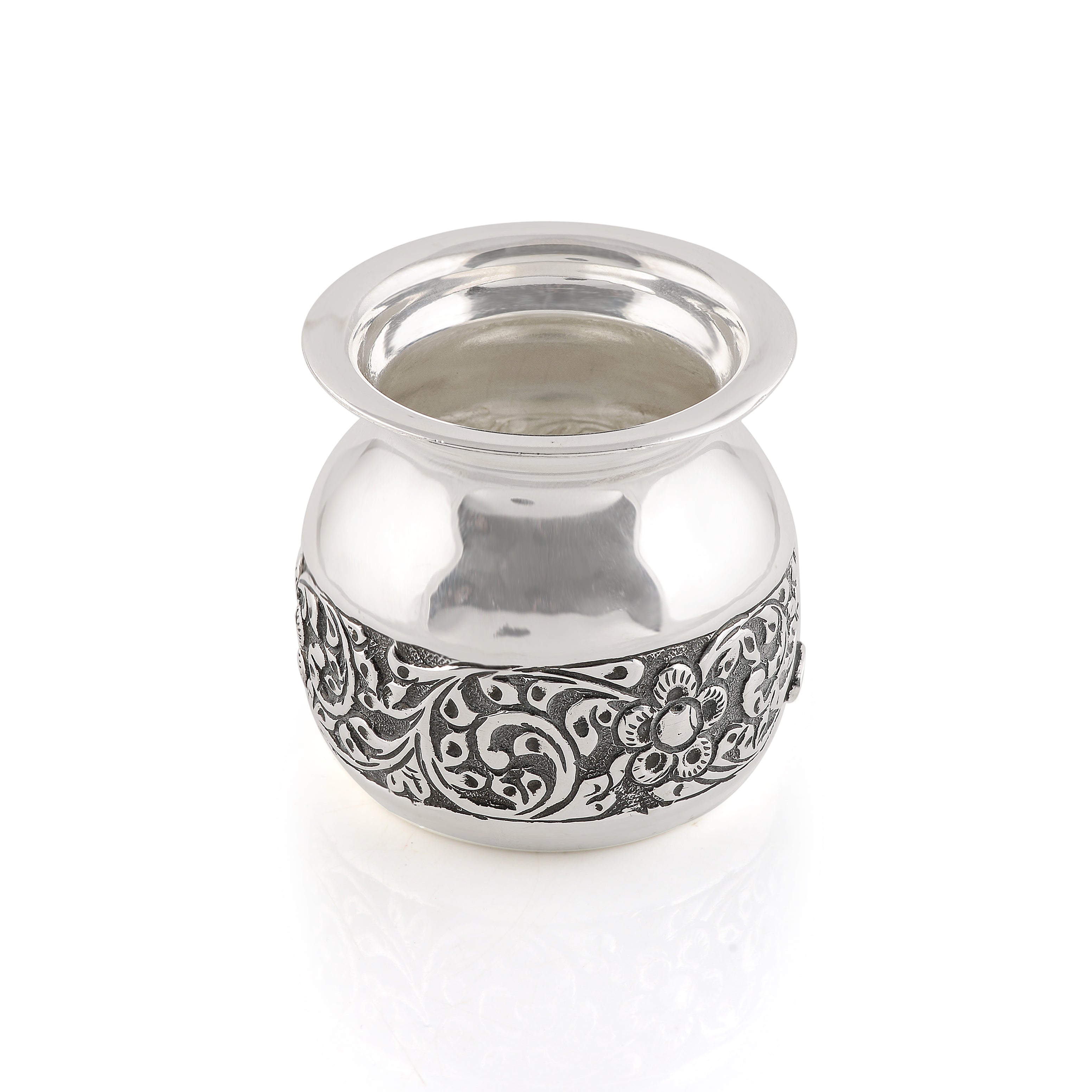 Silver Chombu with Antique Finish and Floral Design