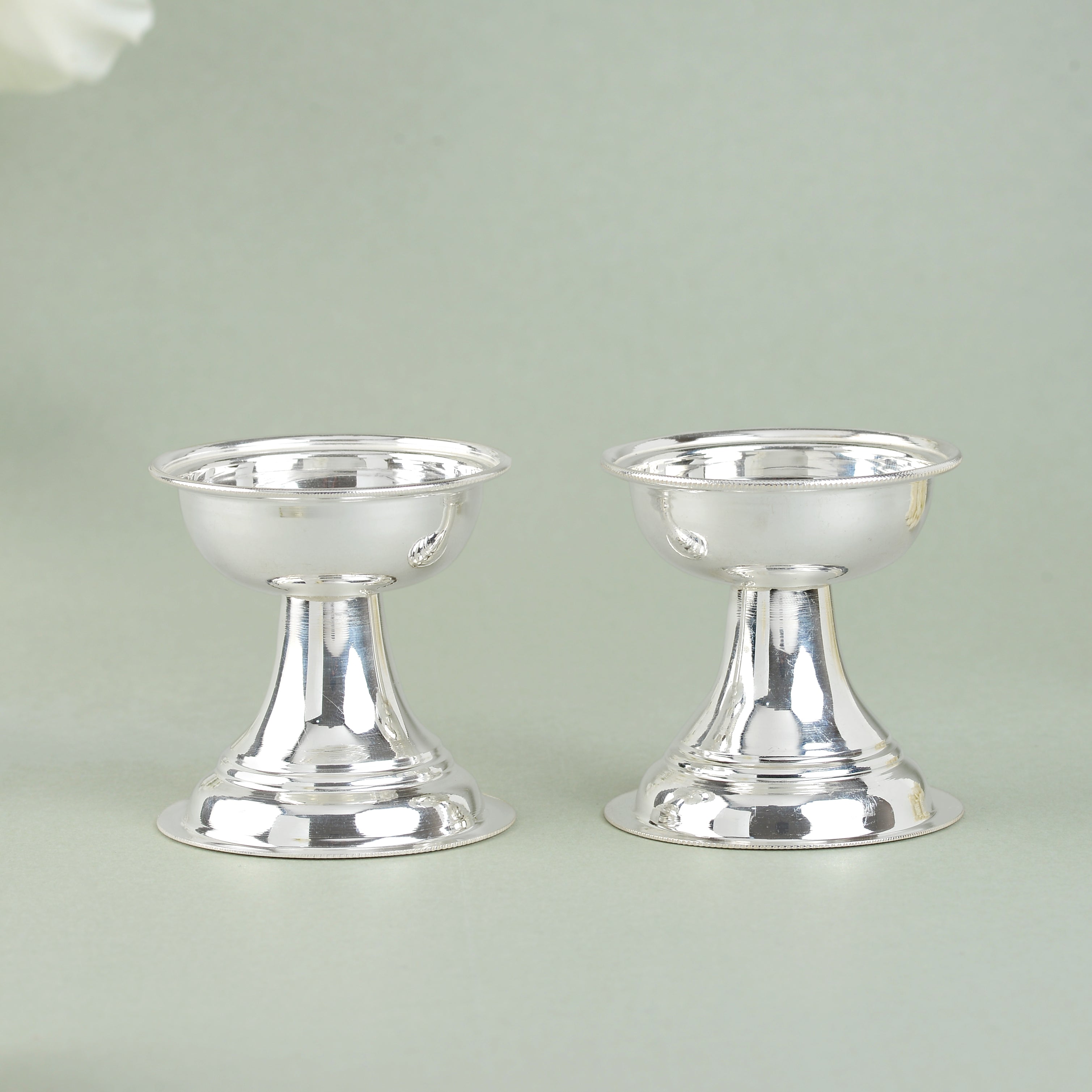 Set of 2 Plain Silver Diya Stands