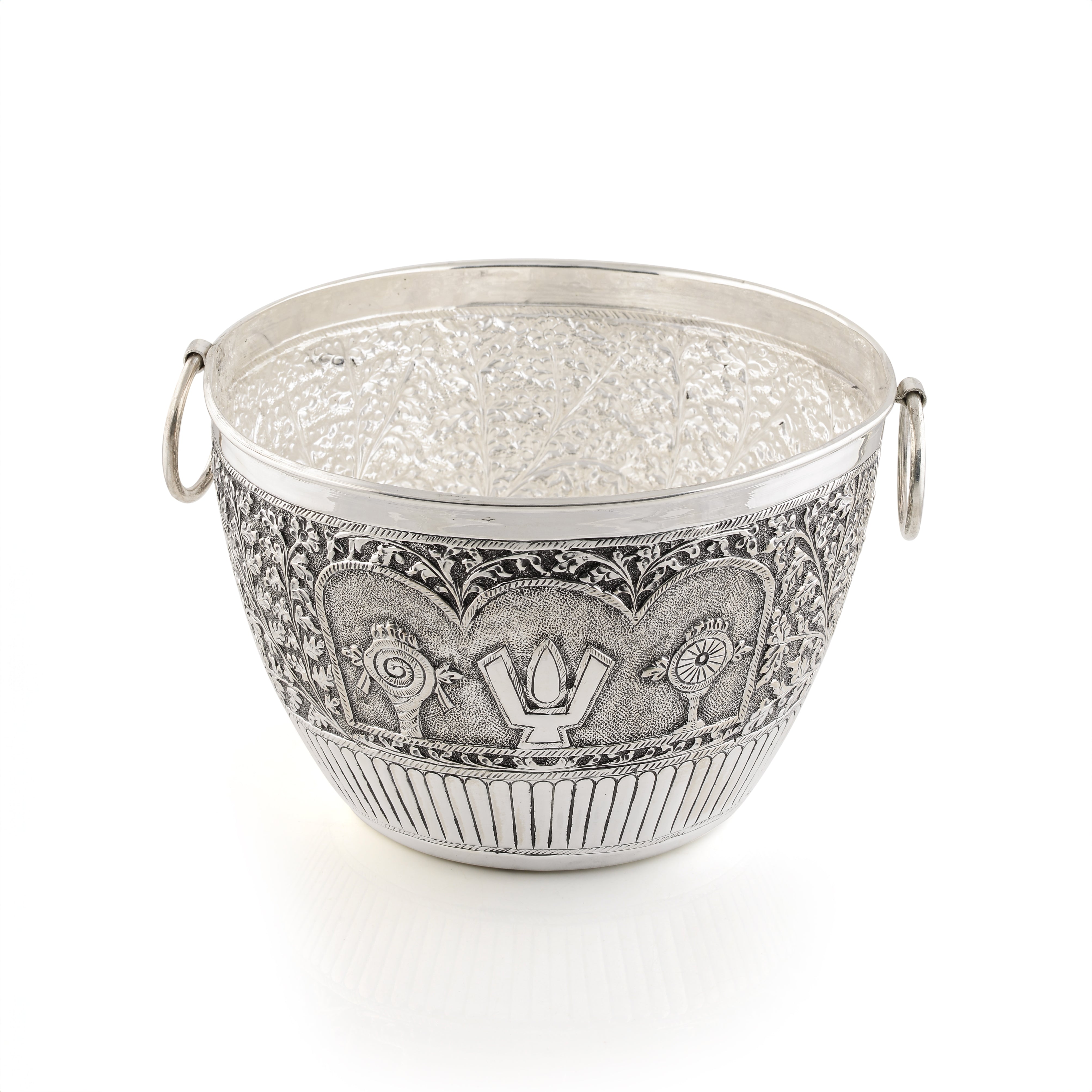 Silver Gangalam with Victorian Leaf Design