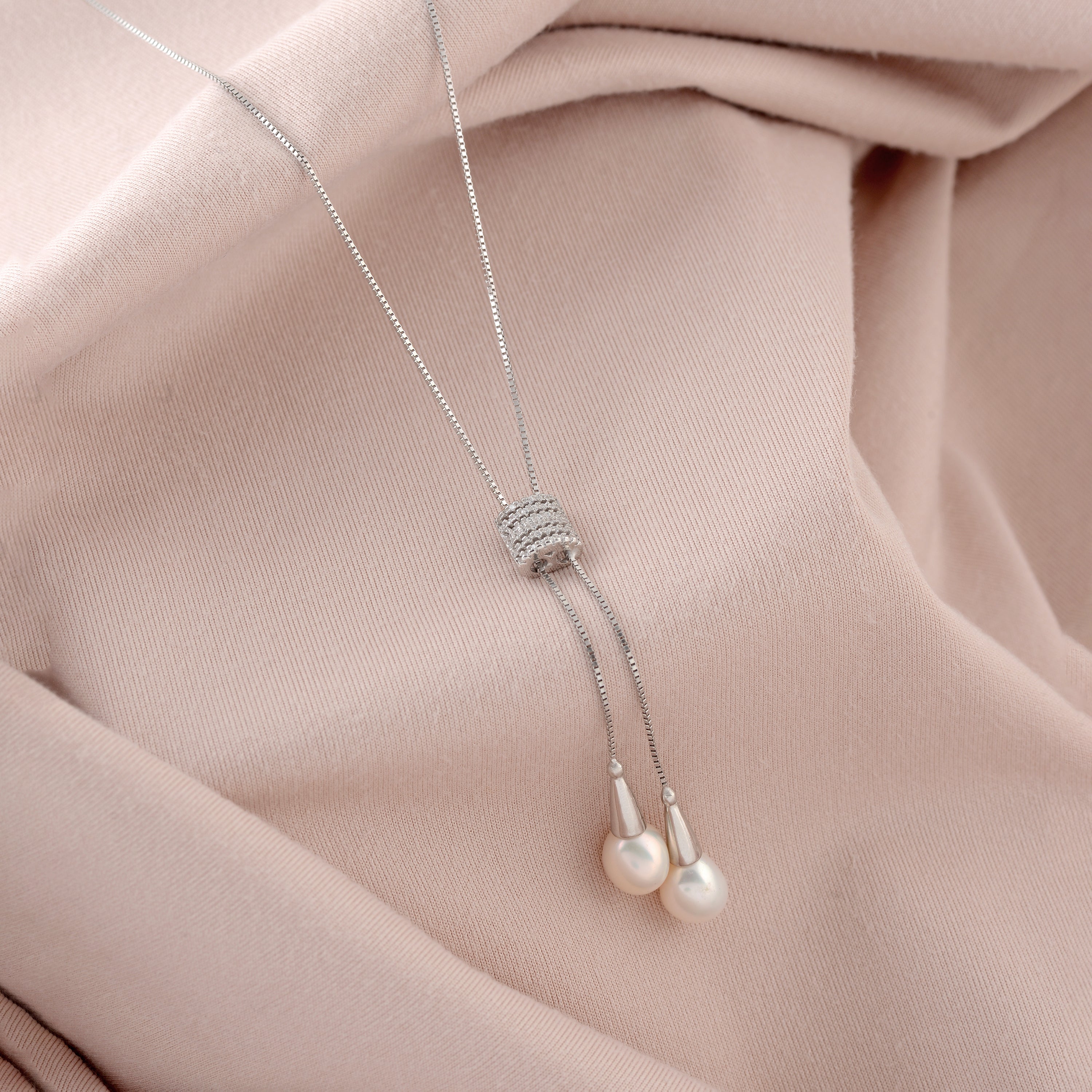 Pretty Silver & Pearl Drops Necklace