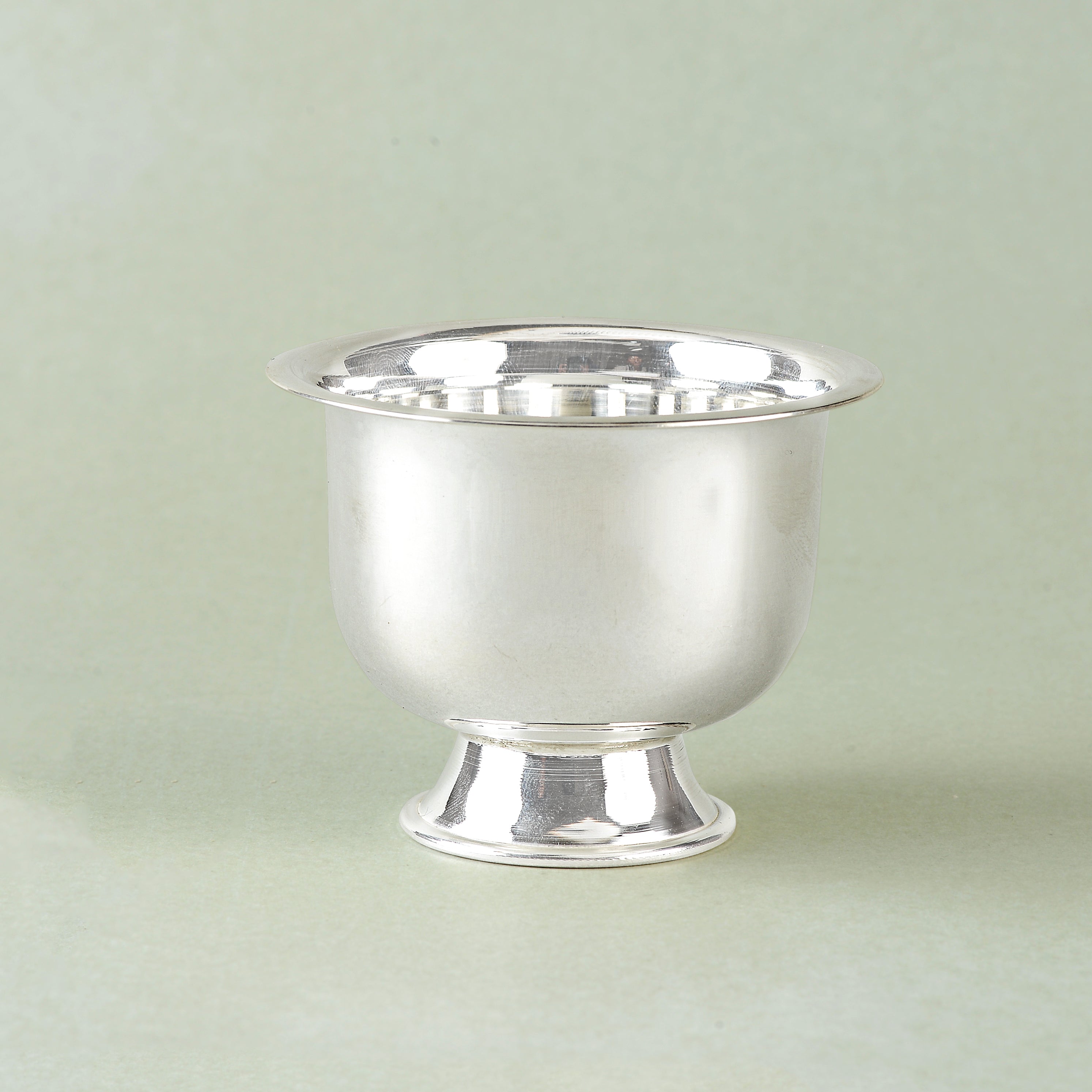 Classic Pedestal Bowl