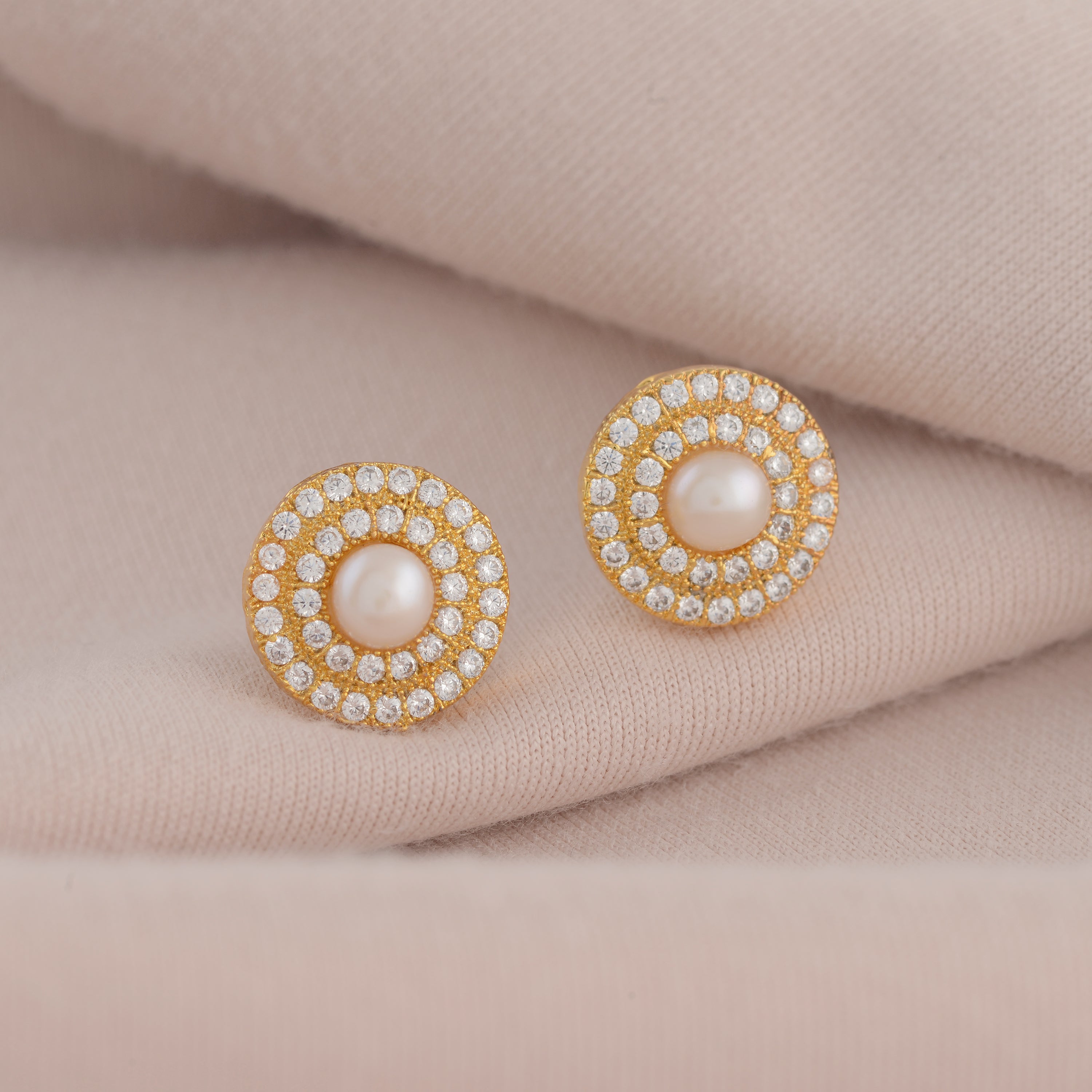 Gleaming Gold-plated Pearl Studs halo Earrings