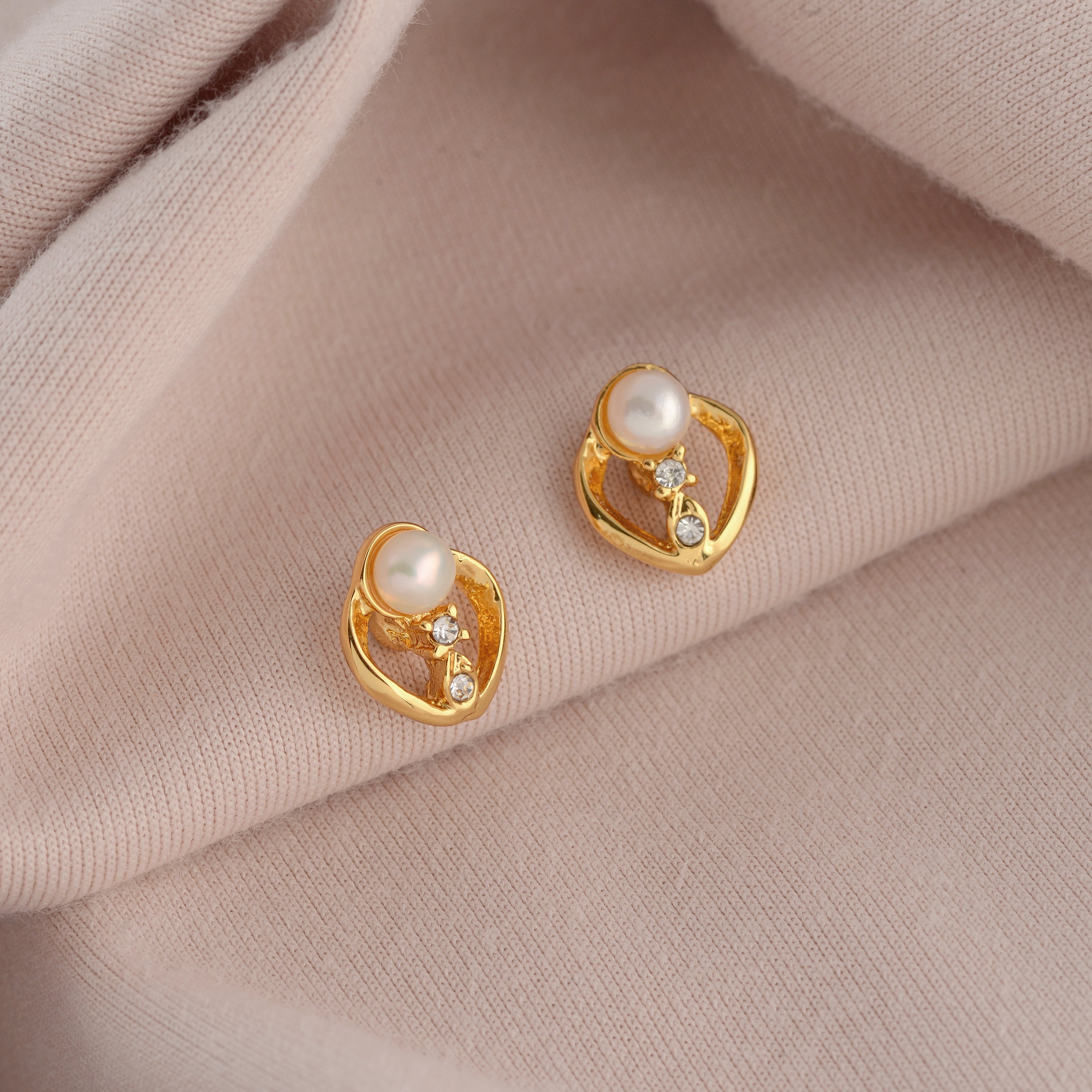 Stylish Gold Plated Pearl Studs Earrings