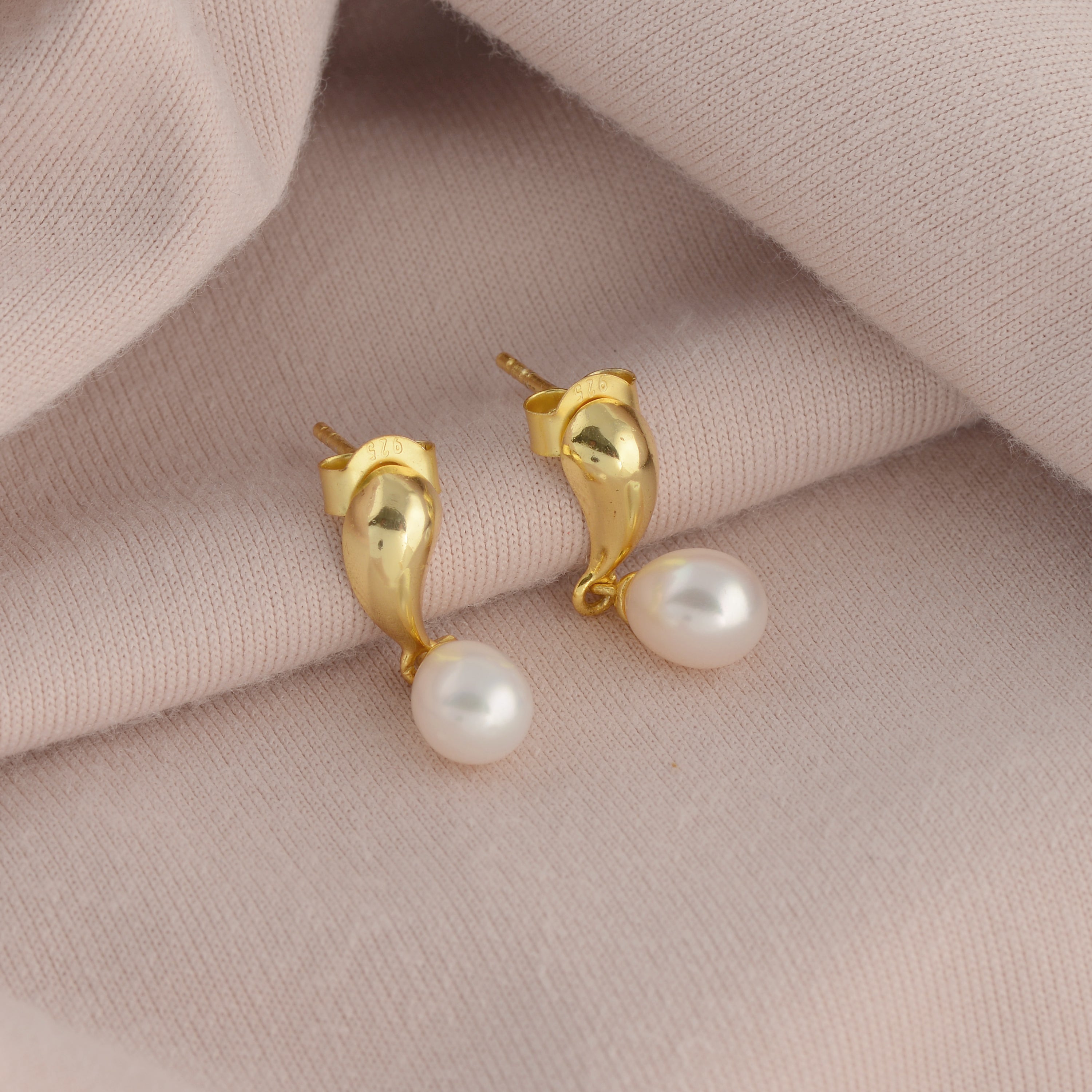 Yellow Tinted Pearl dangling Earrings