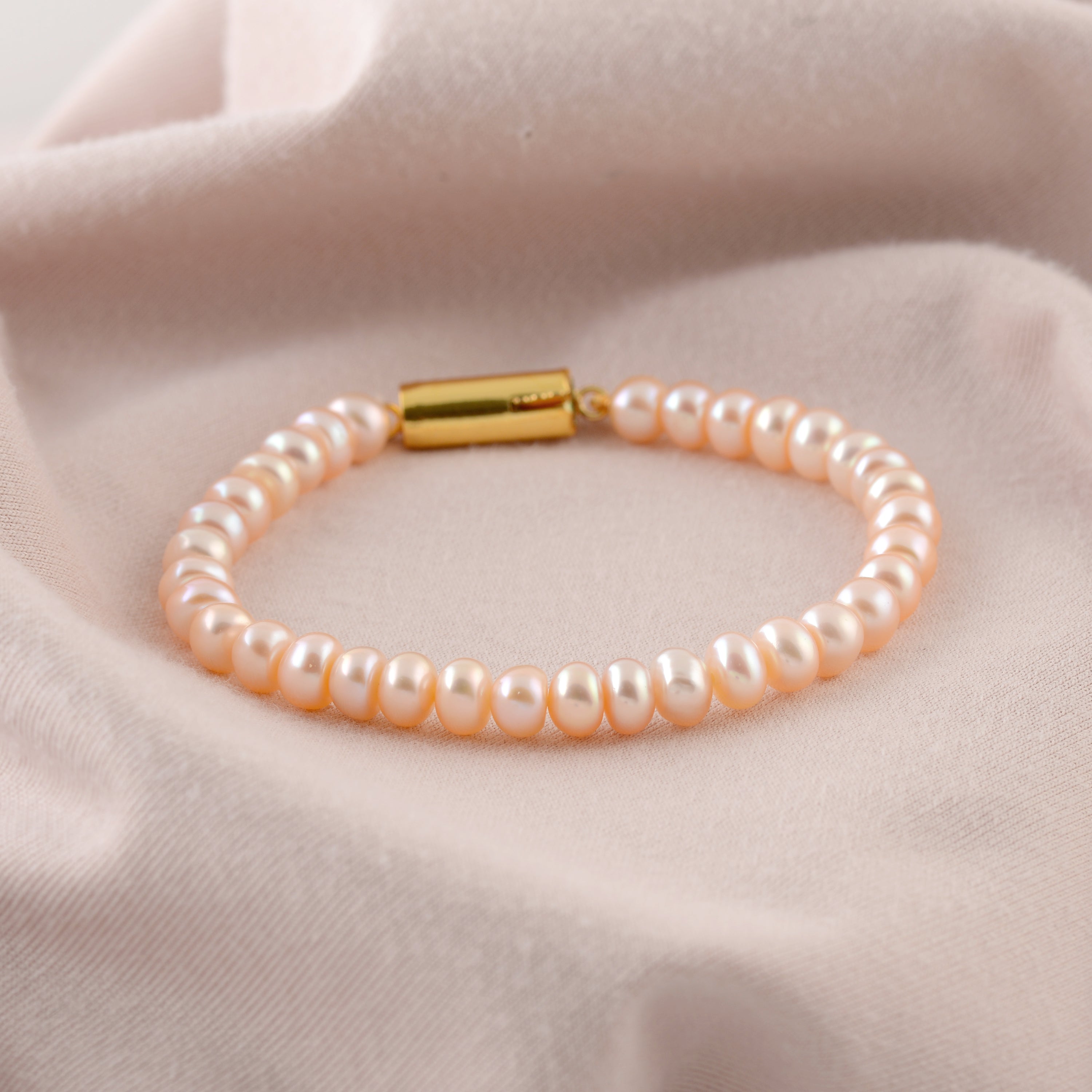 Blushing Pink Button Pearl Freshwater Bracelet