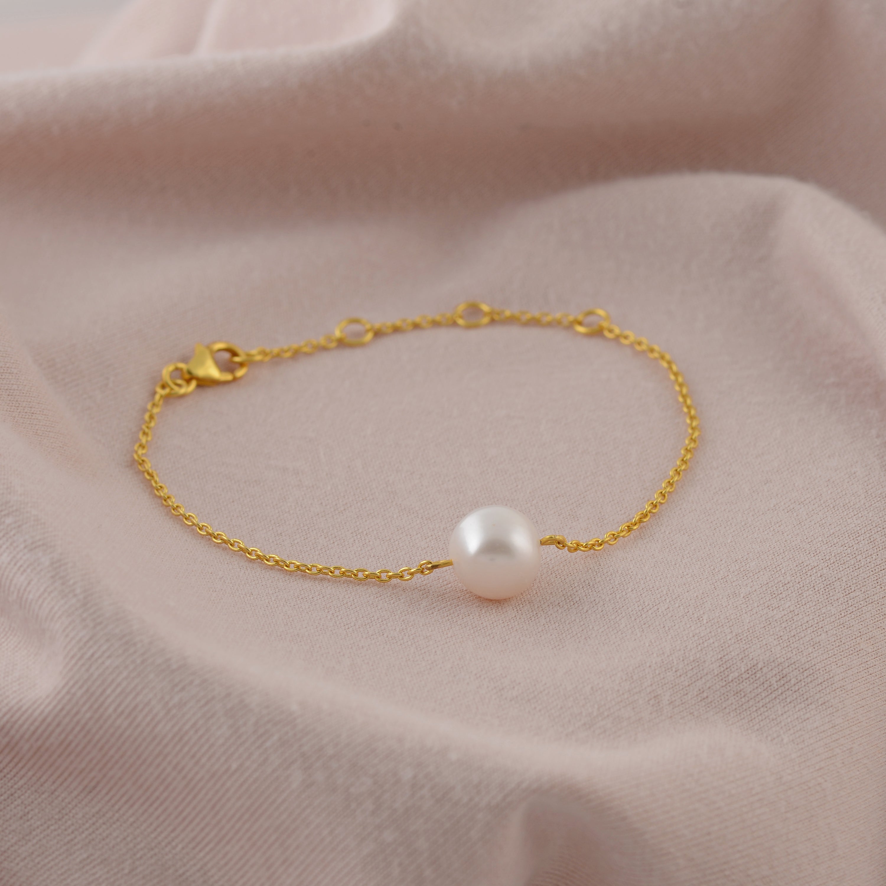Elegant  Gold Polish Freshwater Pearl Bracelet