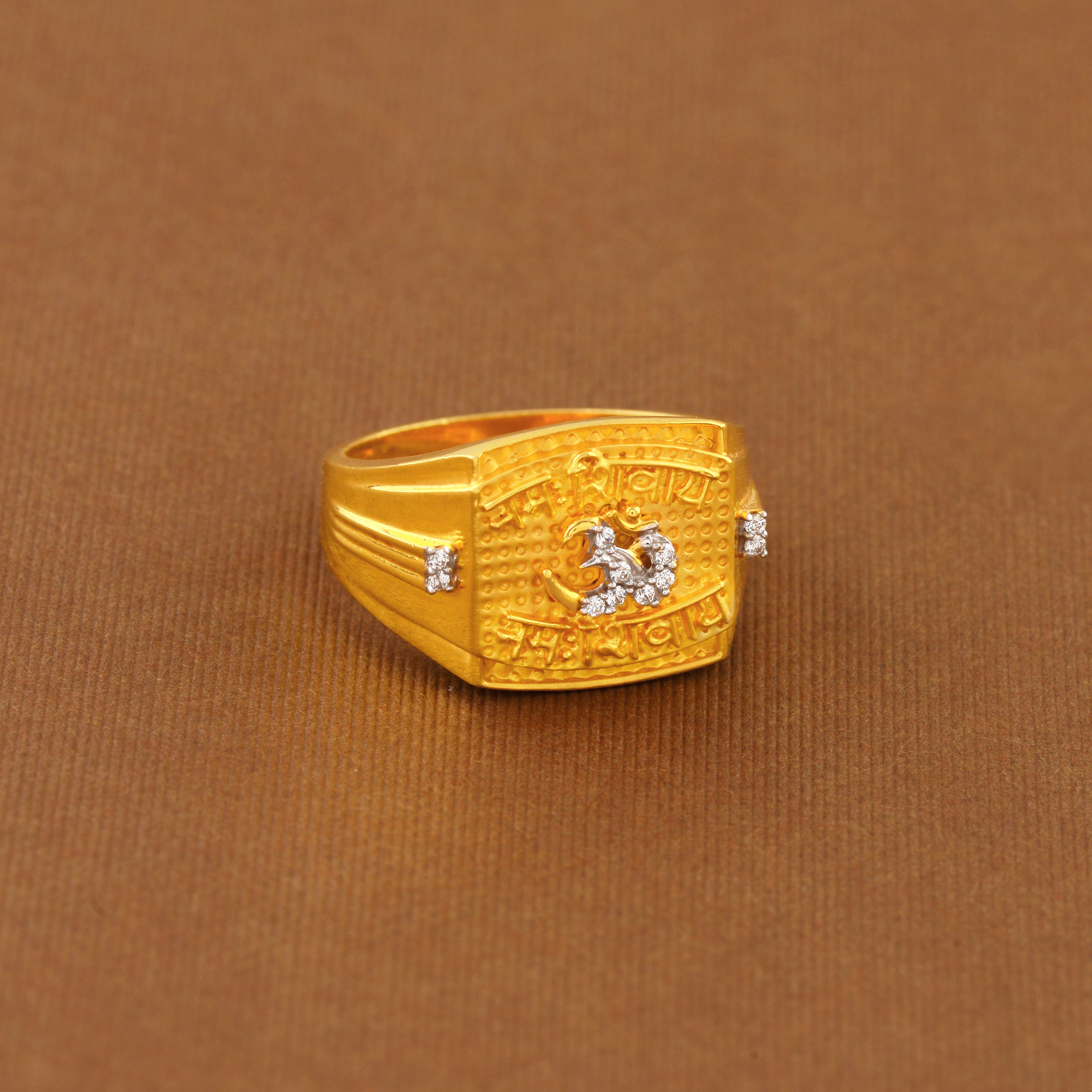 22K Gold Finger Ring in OM Motif