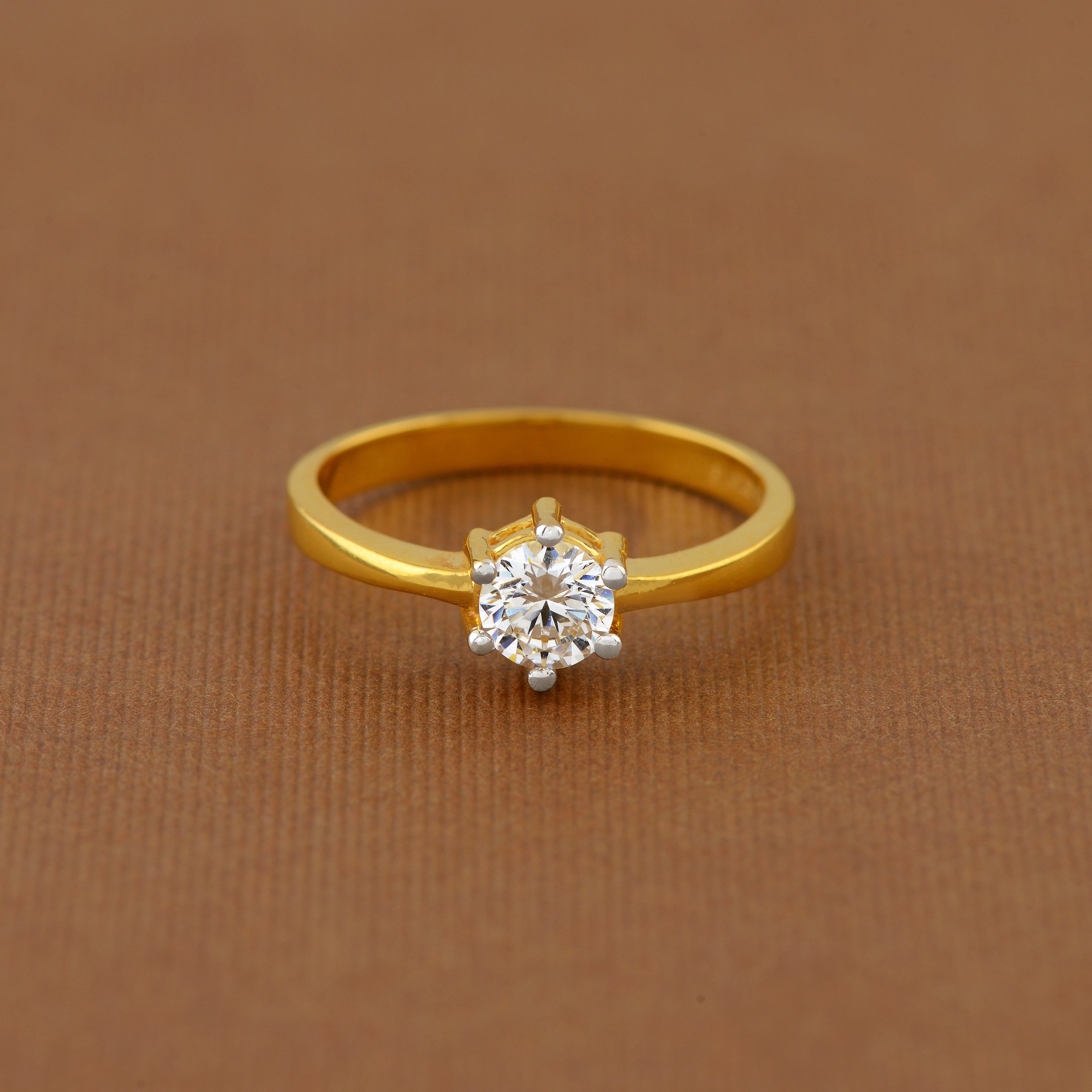 Solitaire Diamond Ring - 18K Solid Gold – Sarah Winther