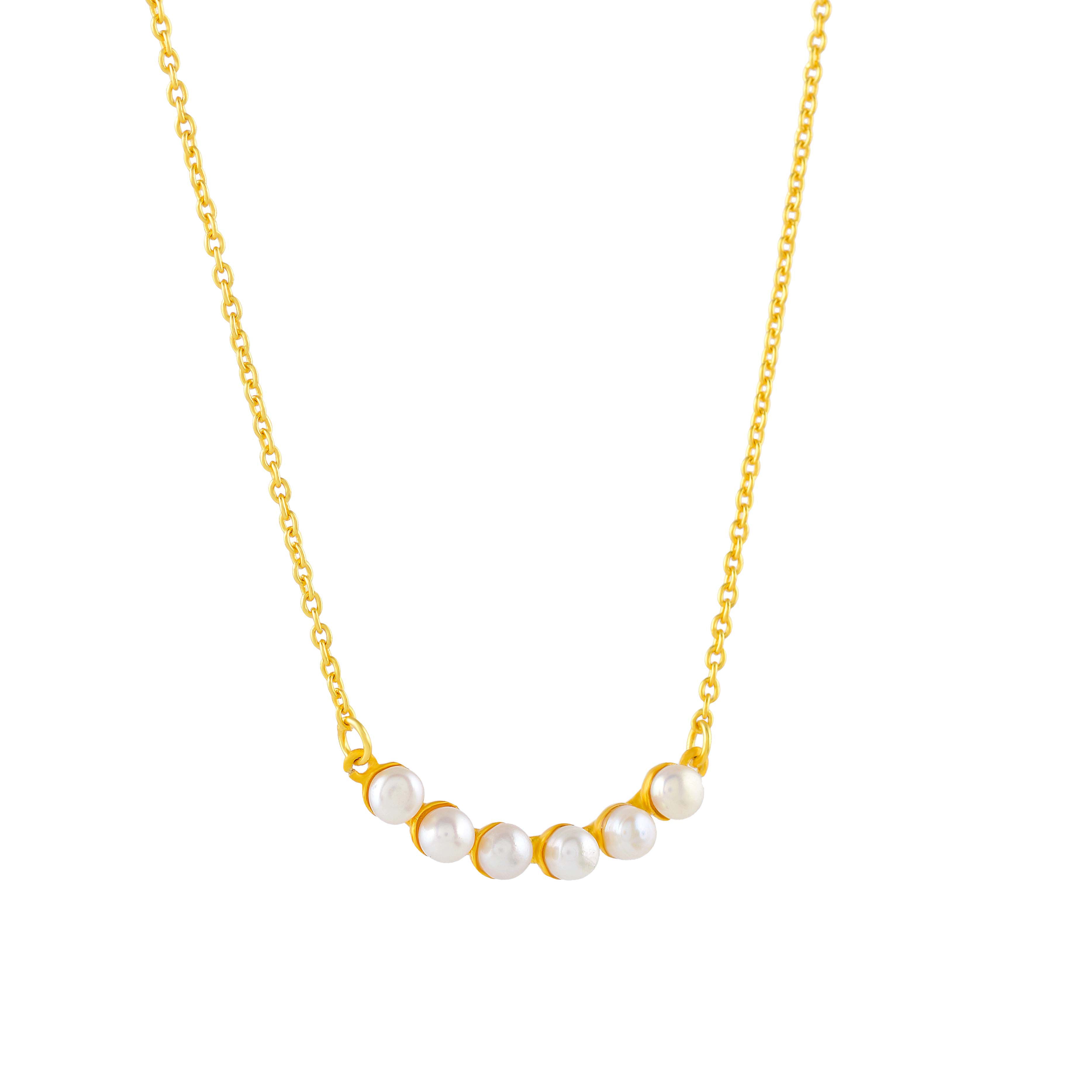 Dainty Pearl Necklace