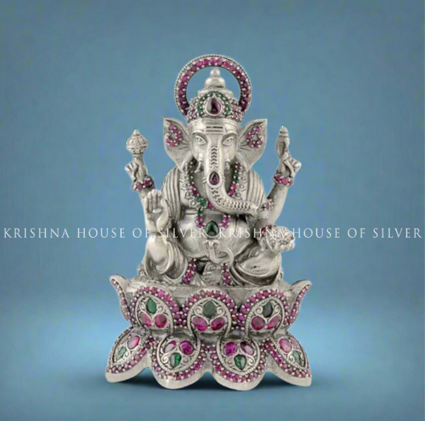 Antique Finish Silver Lotus Ganesh with Stone Details