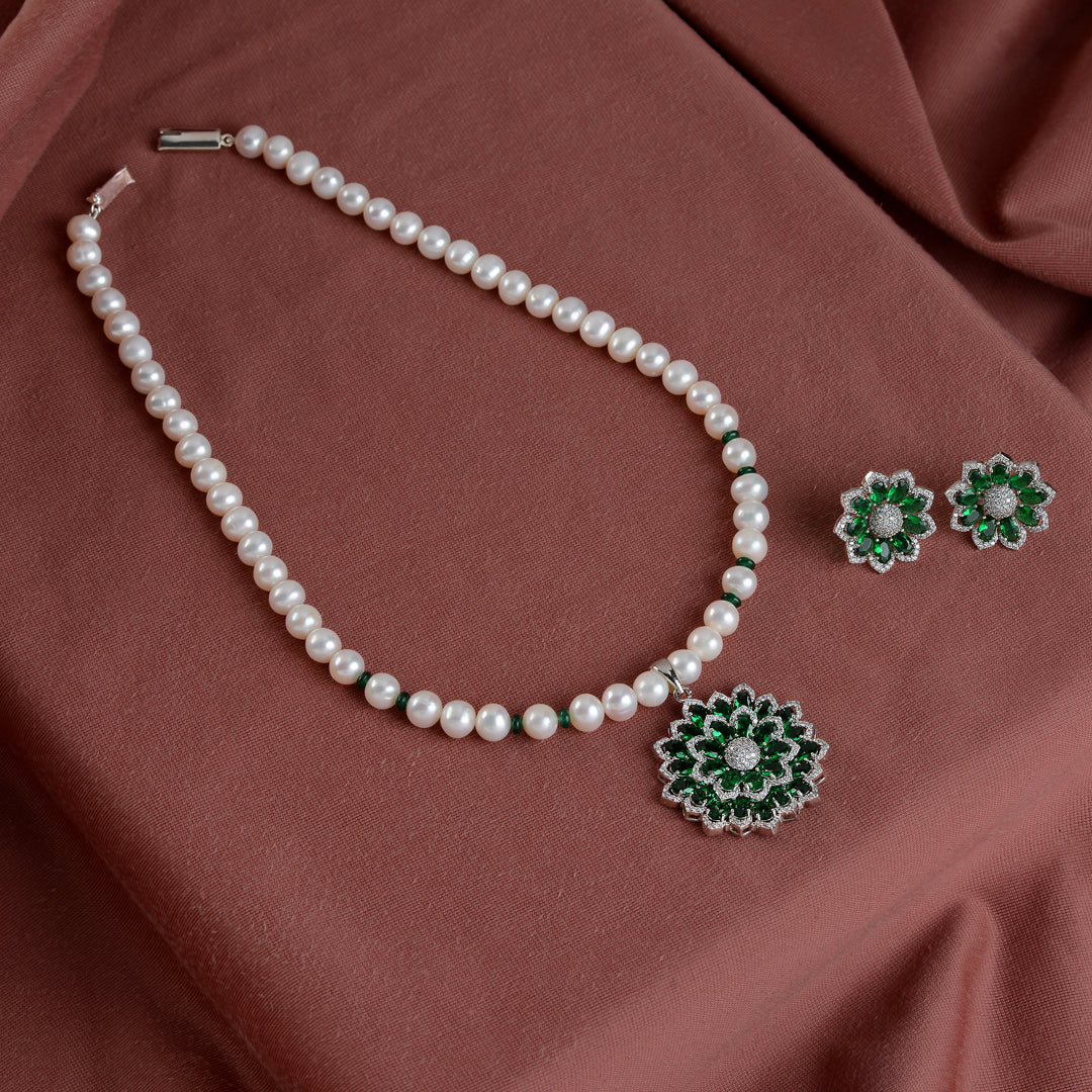 Beautiful Round Freshwater Pearl Necklace Set with Greenstone Pendant - Krishna Jewellers Pearls and Gems