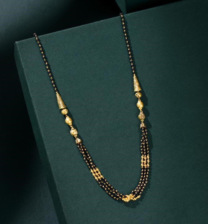 Pavithra Mangalsutra in Gold