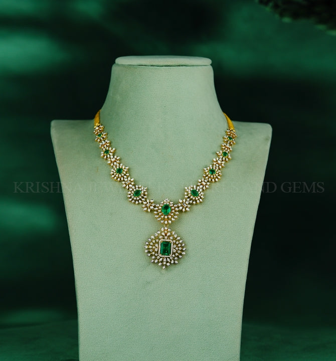 Timeless Glamour The Classy Diamond Emerald Necklace