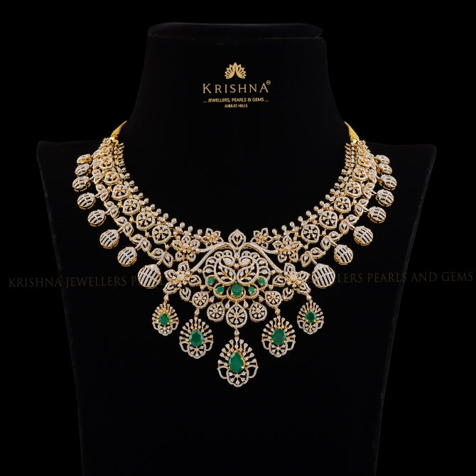 Mesmerizing Regal Diamond Necklace