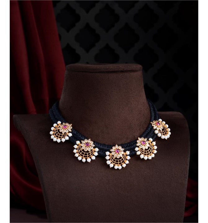 Floral Gold Pearl Necklace
