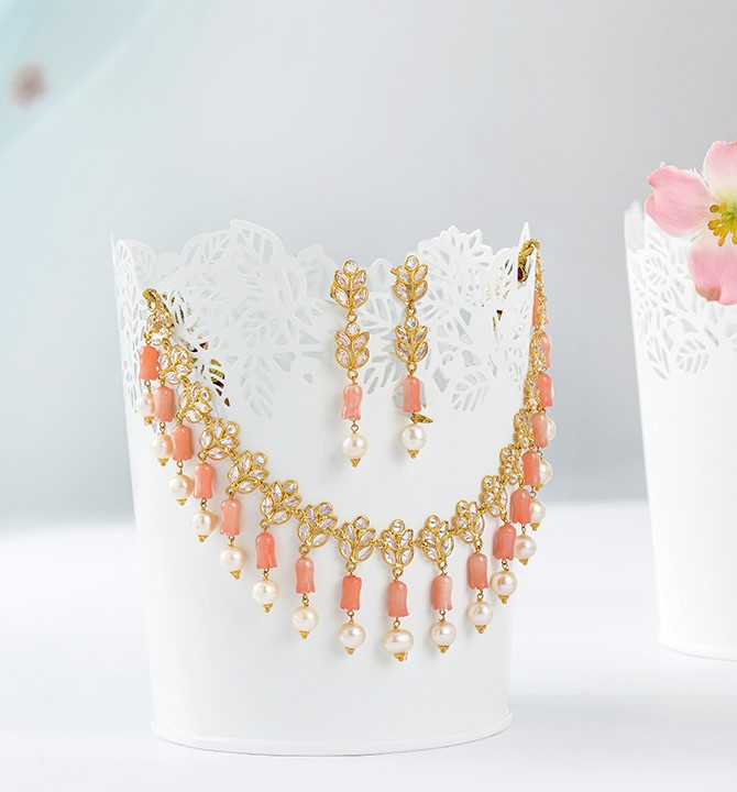 Queenly Gold Pearl Coral Necklace Sets