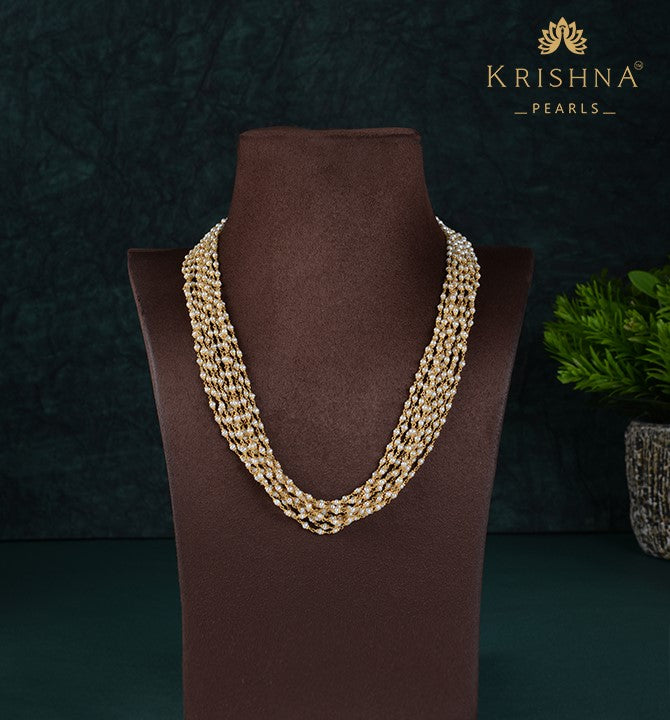 Multilayered Pearl Necklace in Gold