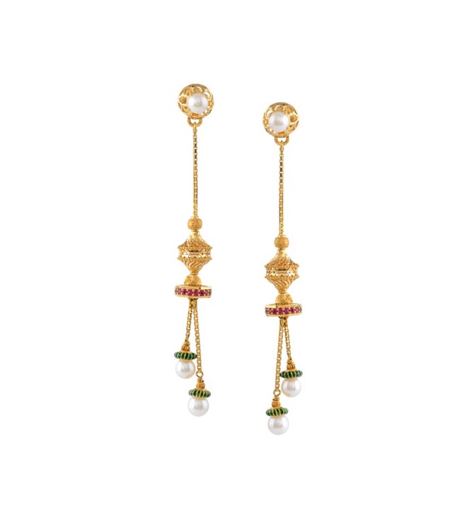 Pearl Dangling Earrings in Gold