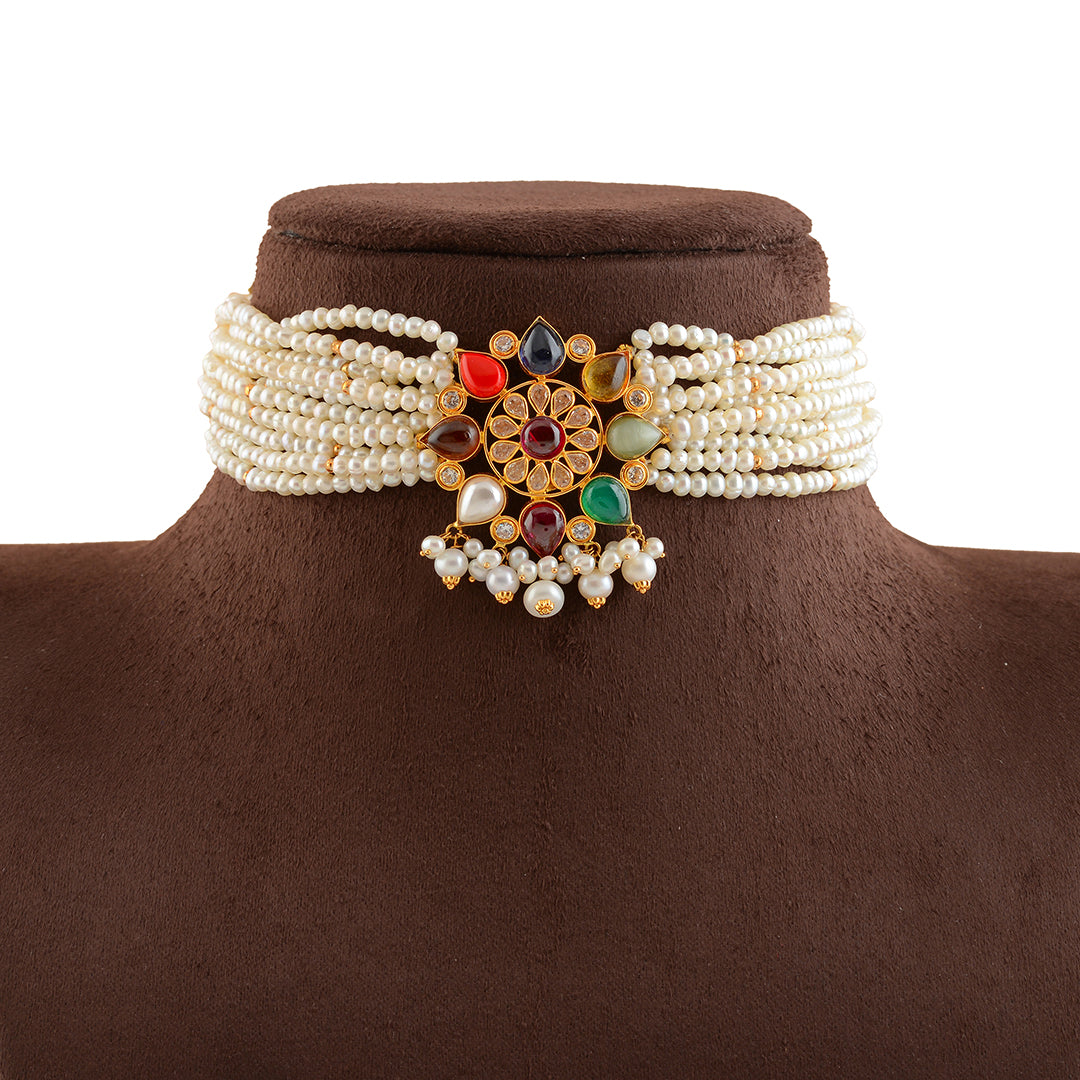 Specious Gold Pearl Choker Necklace