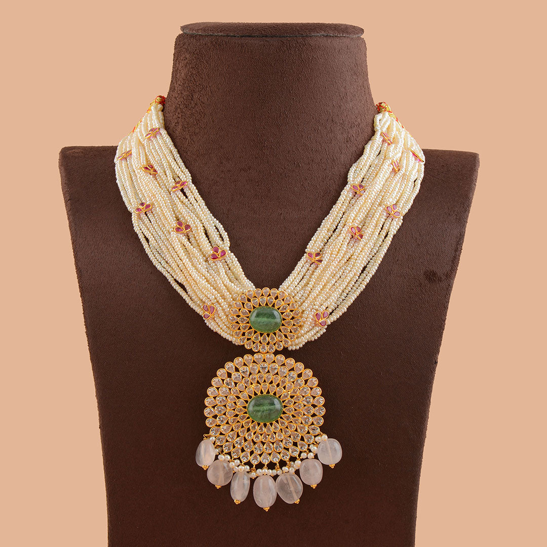 Ultra-Beauteous Gold Pearl Necklace