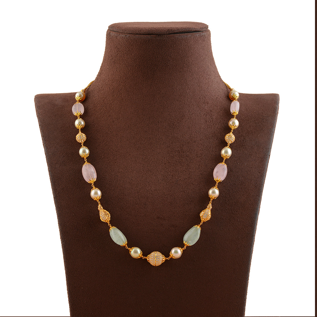 Glamour in Gold: Stunning Fancy Pearl Necklace