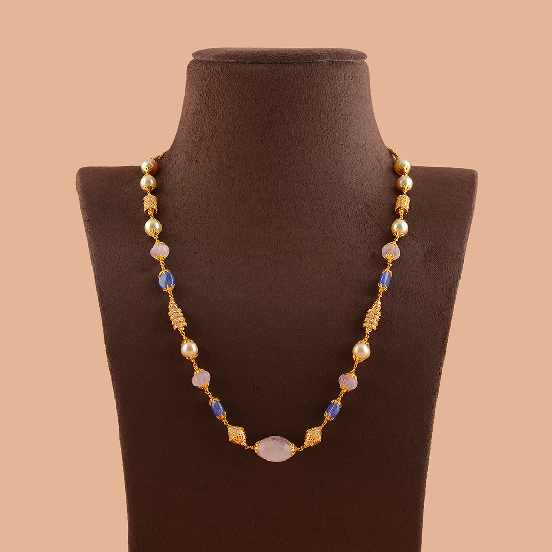 Timeless Elegance: Exquisite Gold  Pearl Necklace