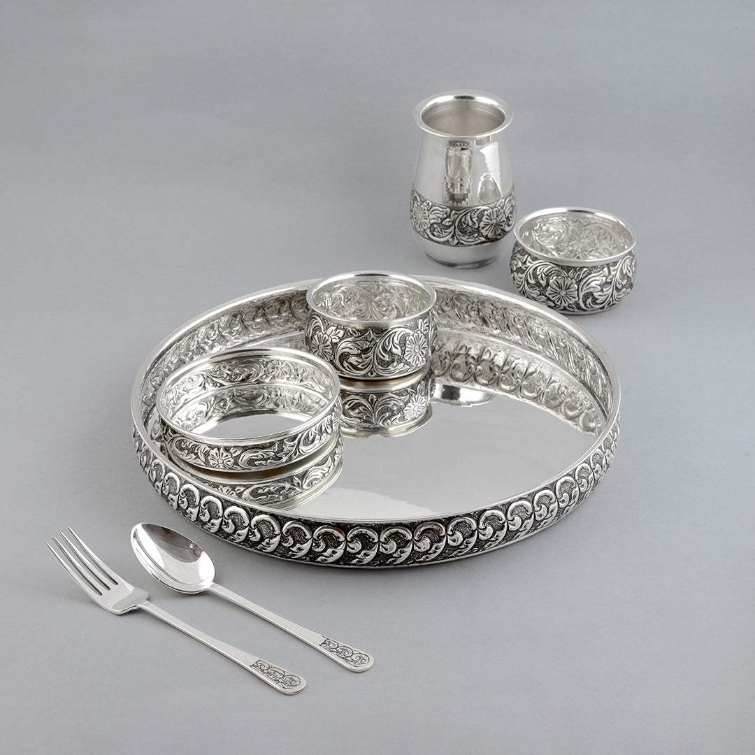 Silver store plate set