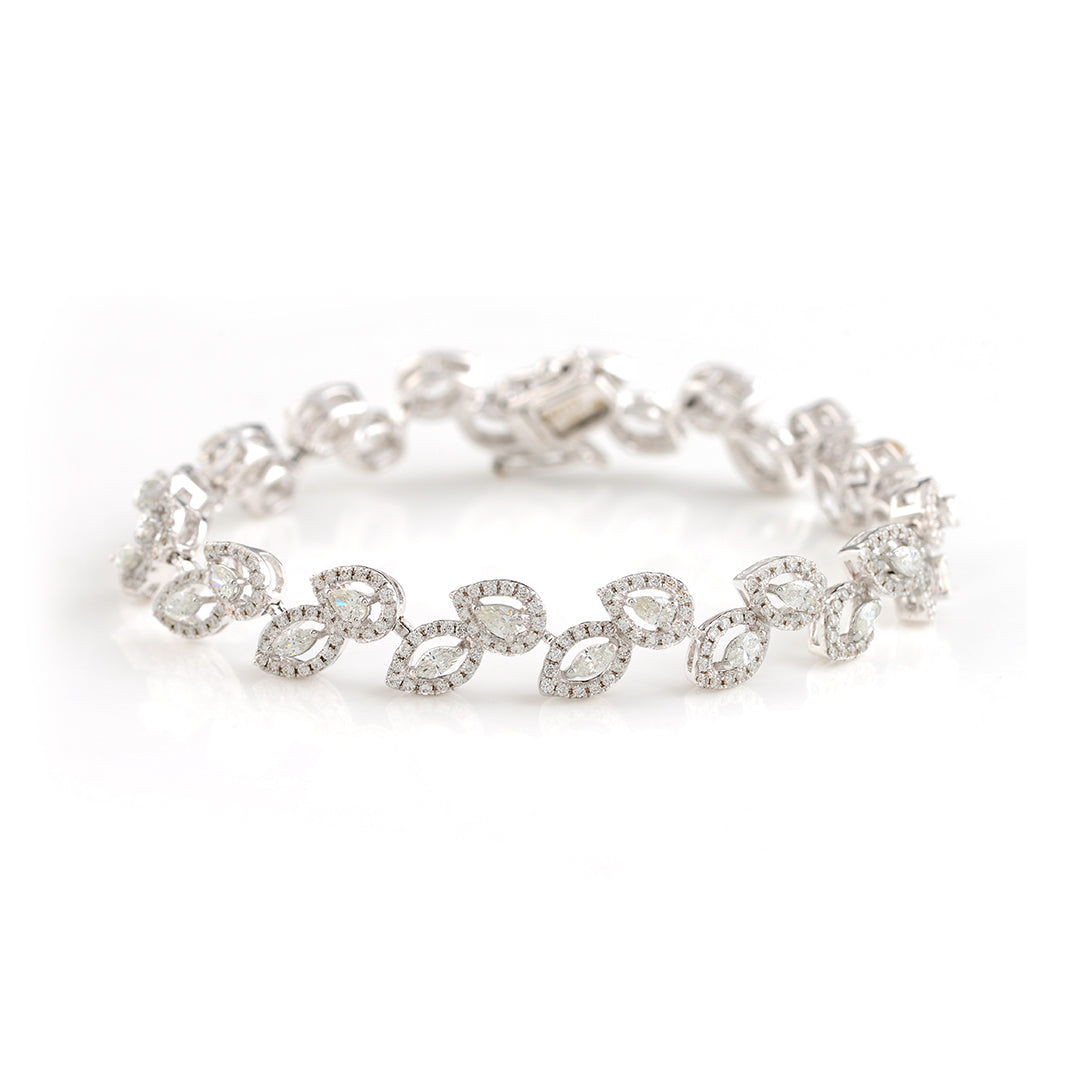 Leaf design diamond bracelet