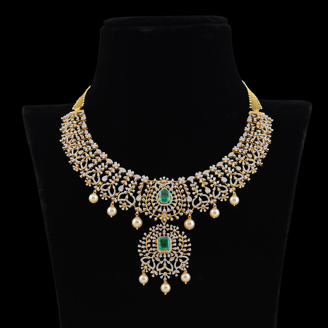 Beautiful Diamond Emerald Pearl Necklace