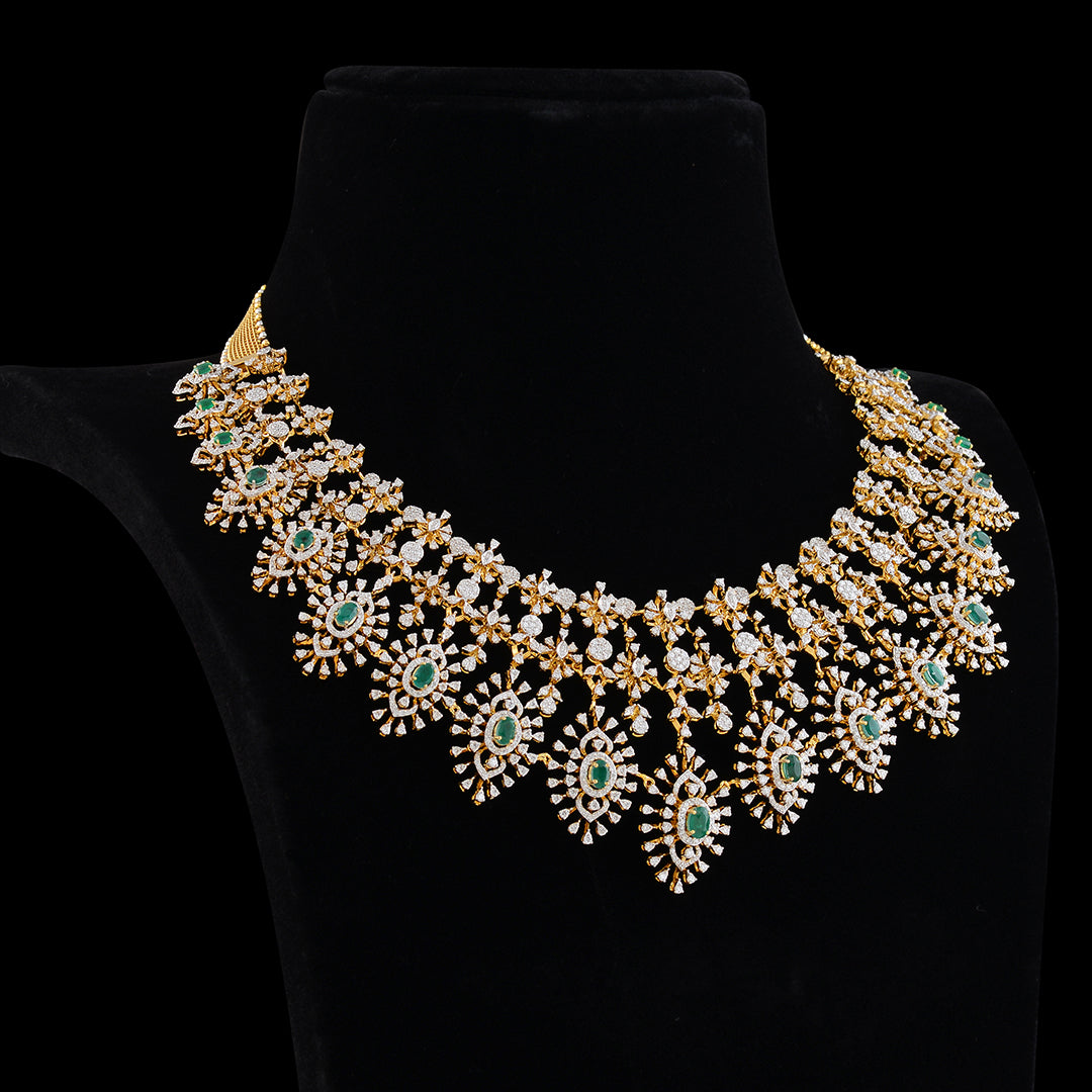 Pear shaped diamond choker necklace