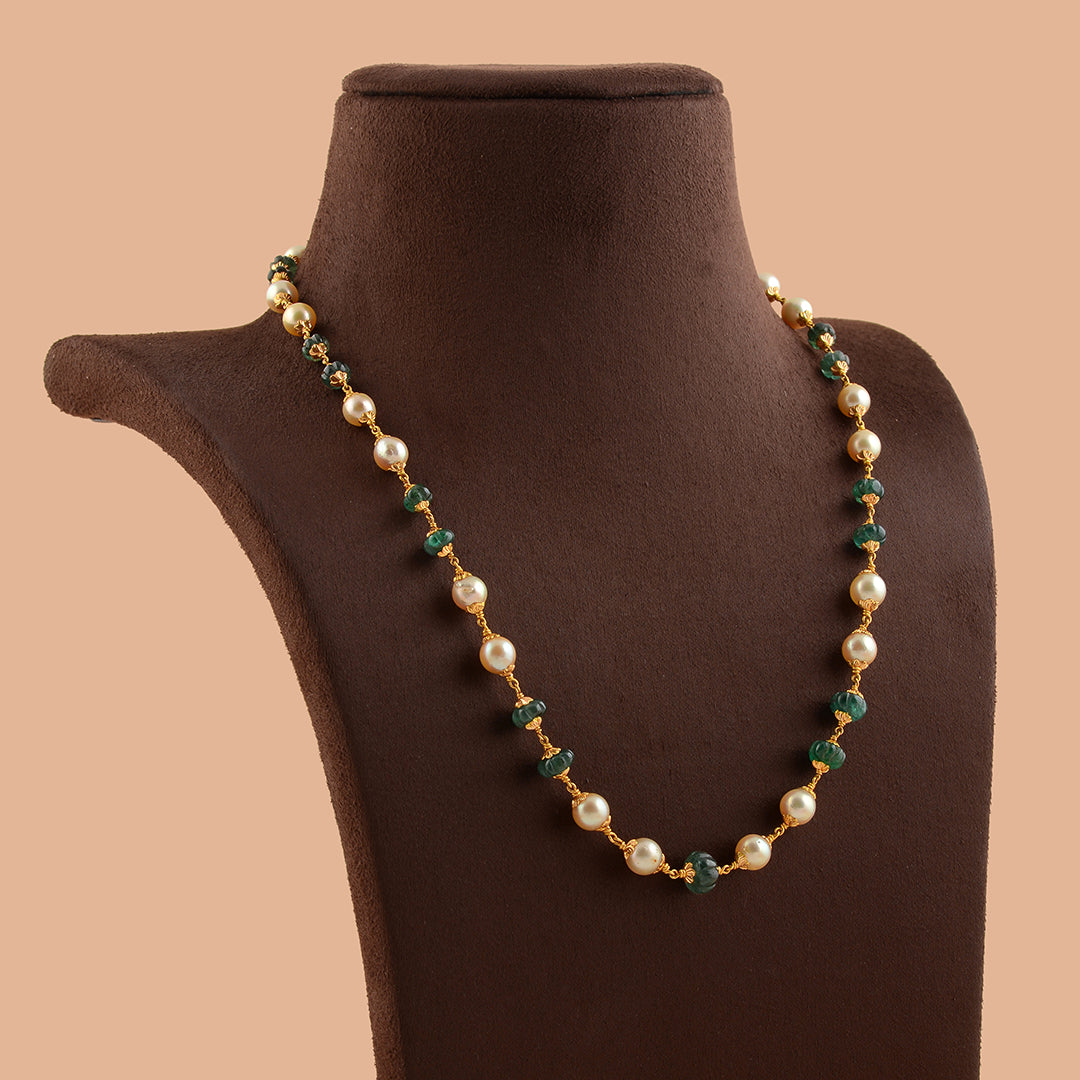 Beautiful Emerald and Cultured Pearl Necklace