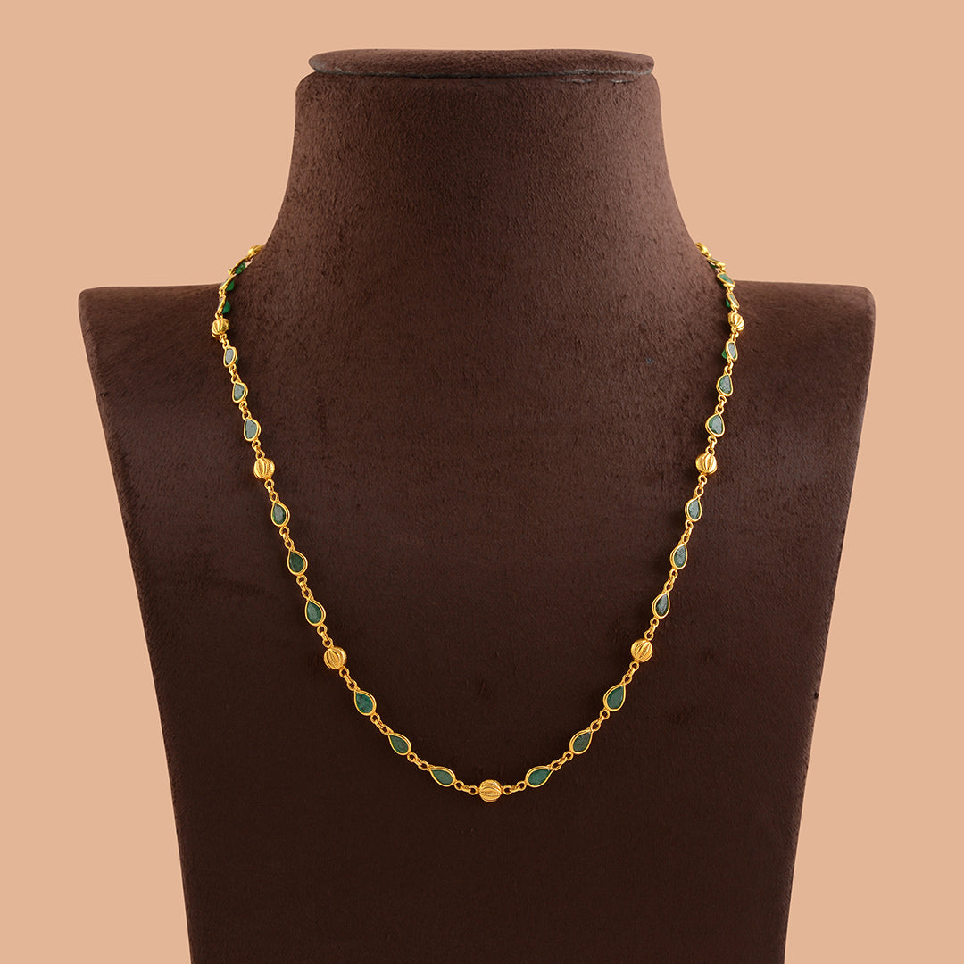 Precious  Emerald and Pearl Gold Chain