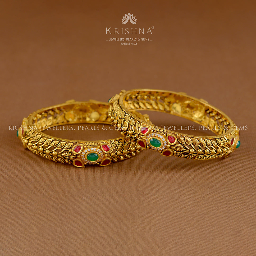 Charming Reflective Gold Bracelet – Andaaz Jewelers