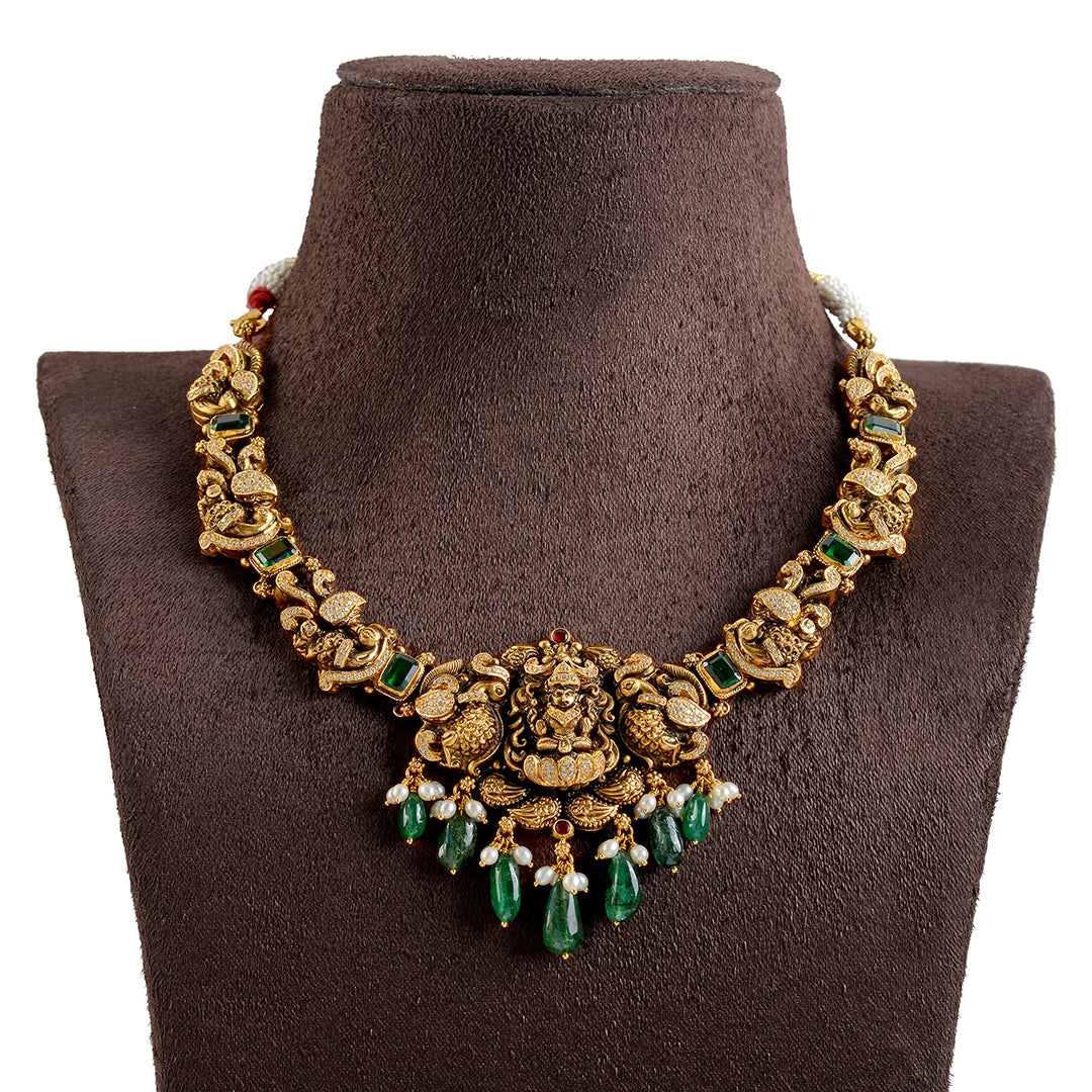 Gold Necklace With Nakshi Work
